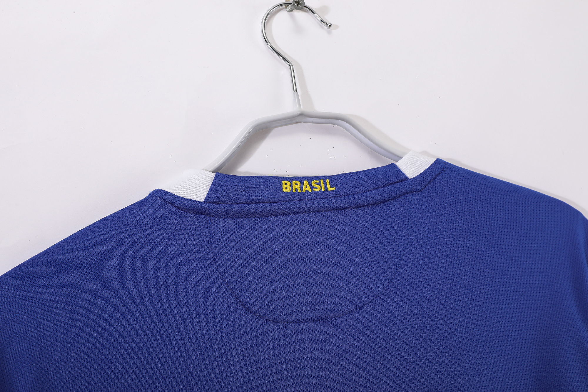 Retro 2006 Brazil away S-XXL