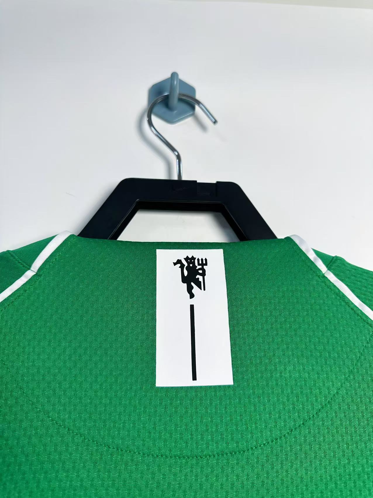 07/08 Manchester United M-U goalkeeper green long sleeve Retro Version S-XXL