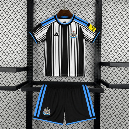 26/27 Newcastle United home kids version size 16-28