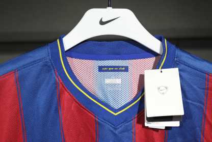 Retro 09/10 Barcelona Home long sleeve player version Size S-3XL