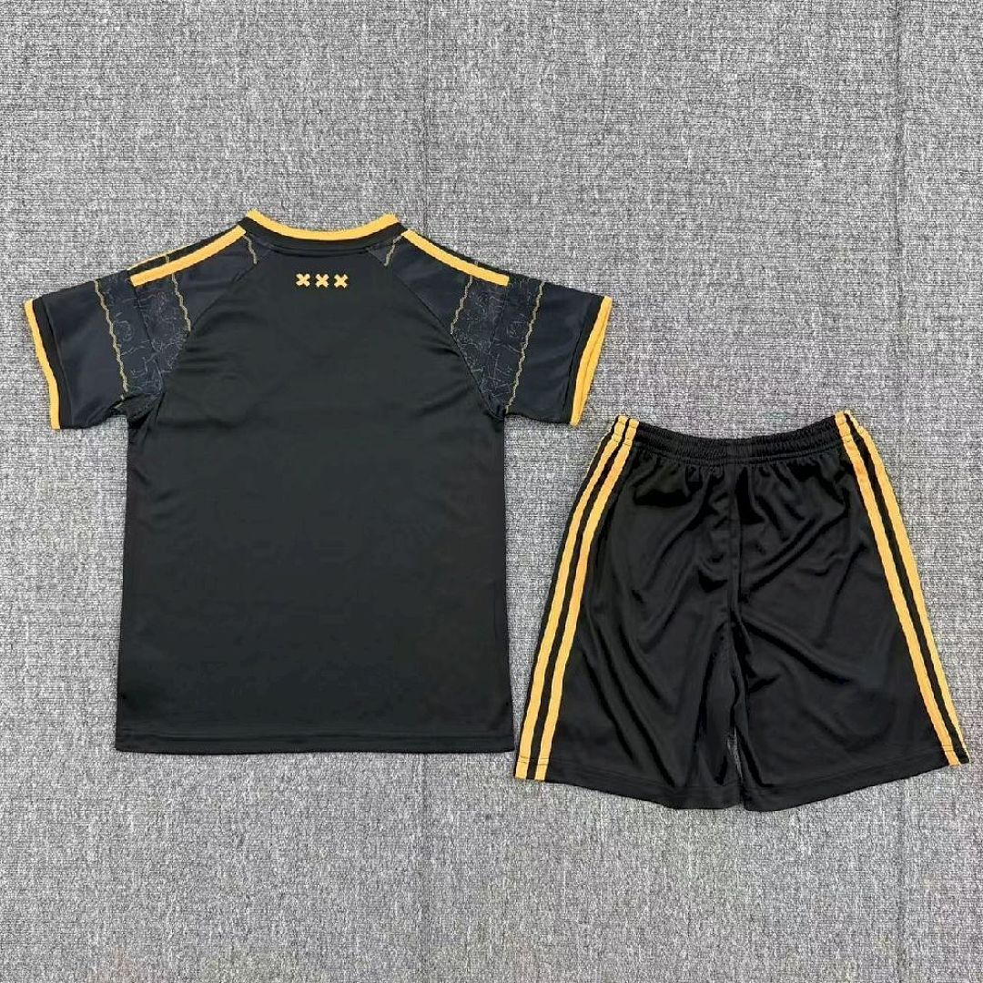 26/27 AJAX away kids version size 16-28