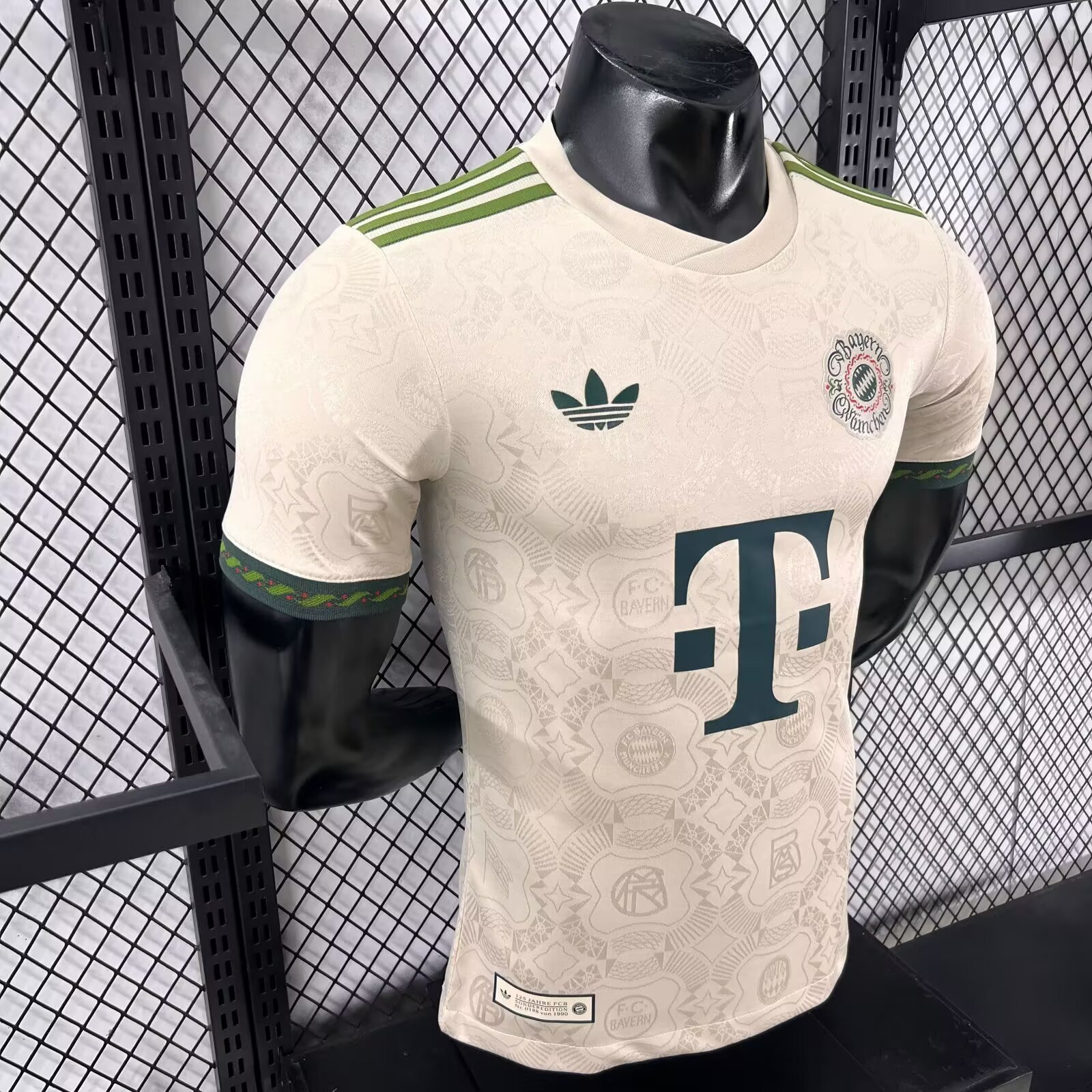 25/26 Bayern Oktoberfest special Player version S-XXL