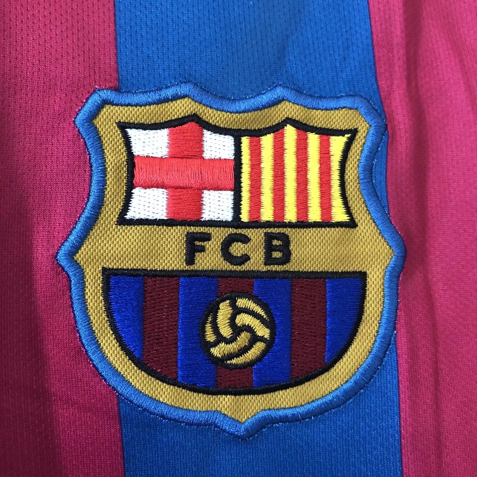 Retro 2005/06 Barcelona home LALIGA S-XXL