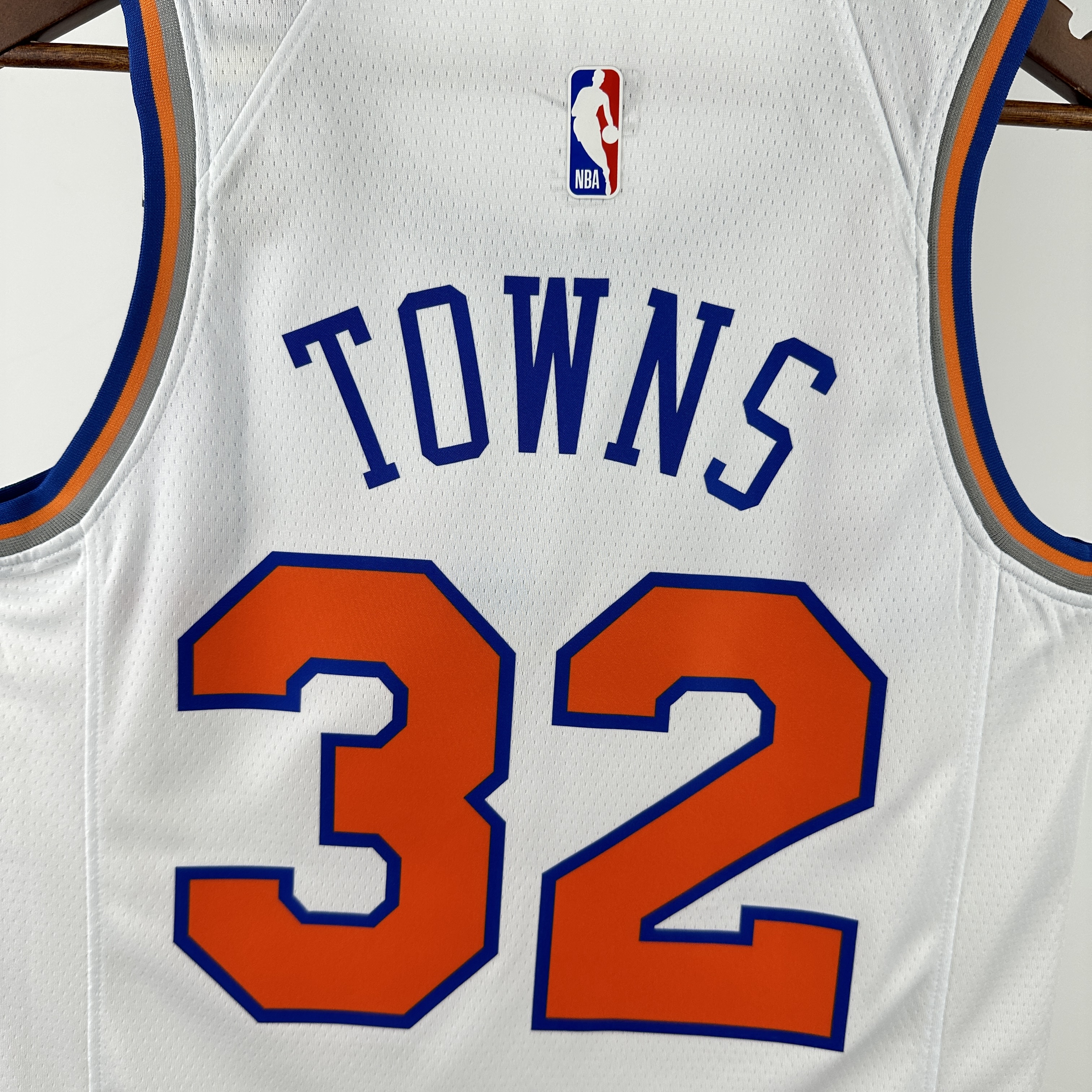 2025 NBA New York Knicks white Hot-pressed version NO.32 jersey S-XXL