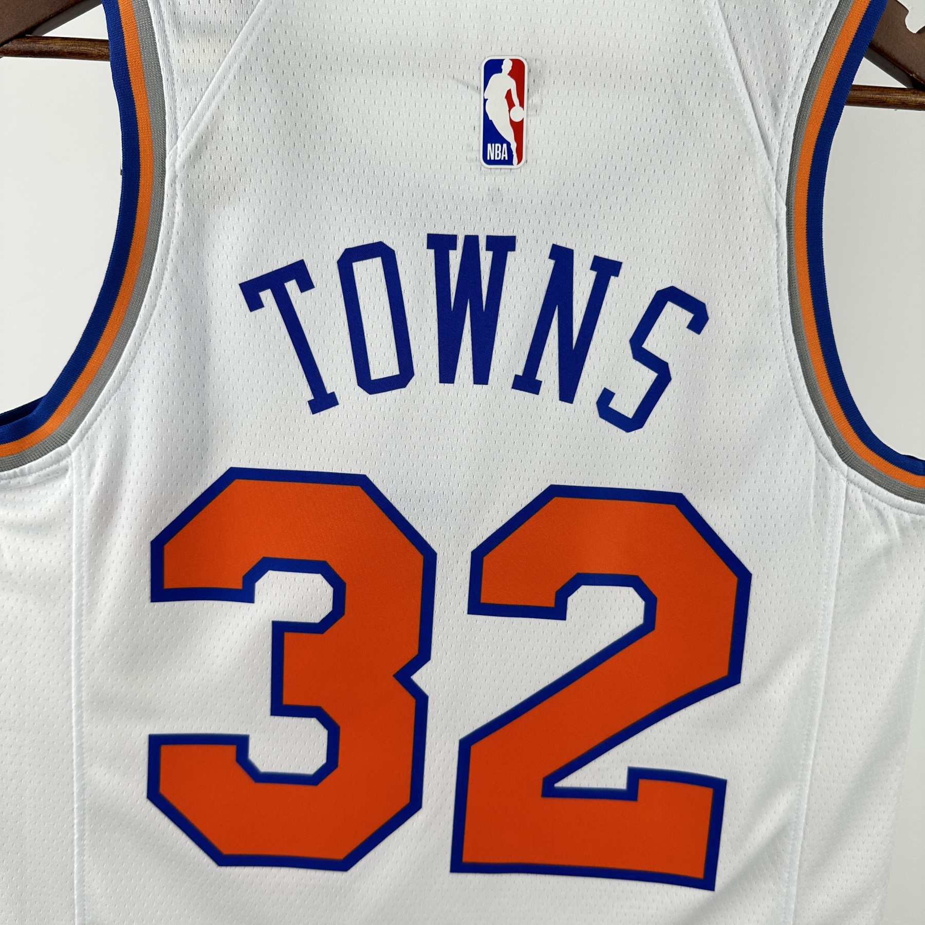 2025 NBA New York Knicks white Hot-pressed version NO.32 jersey S-XXL