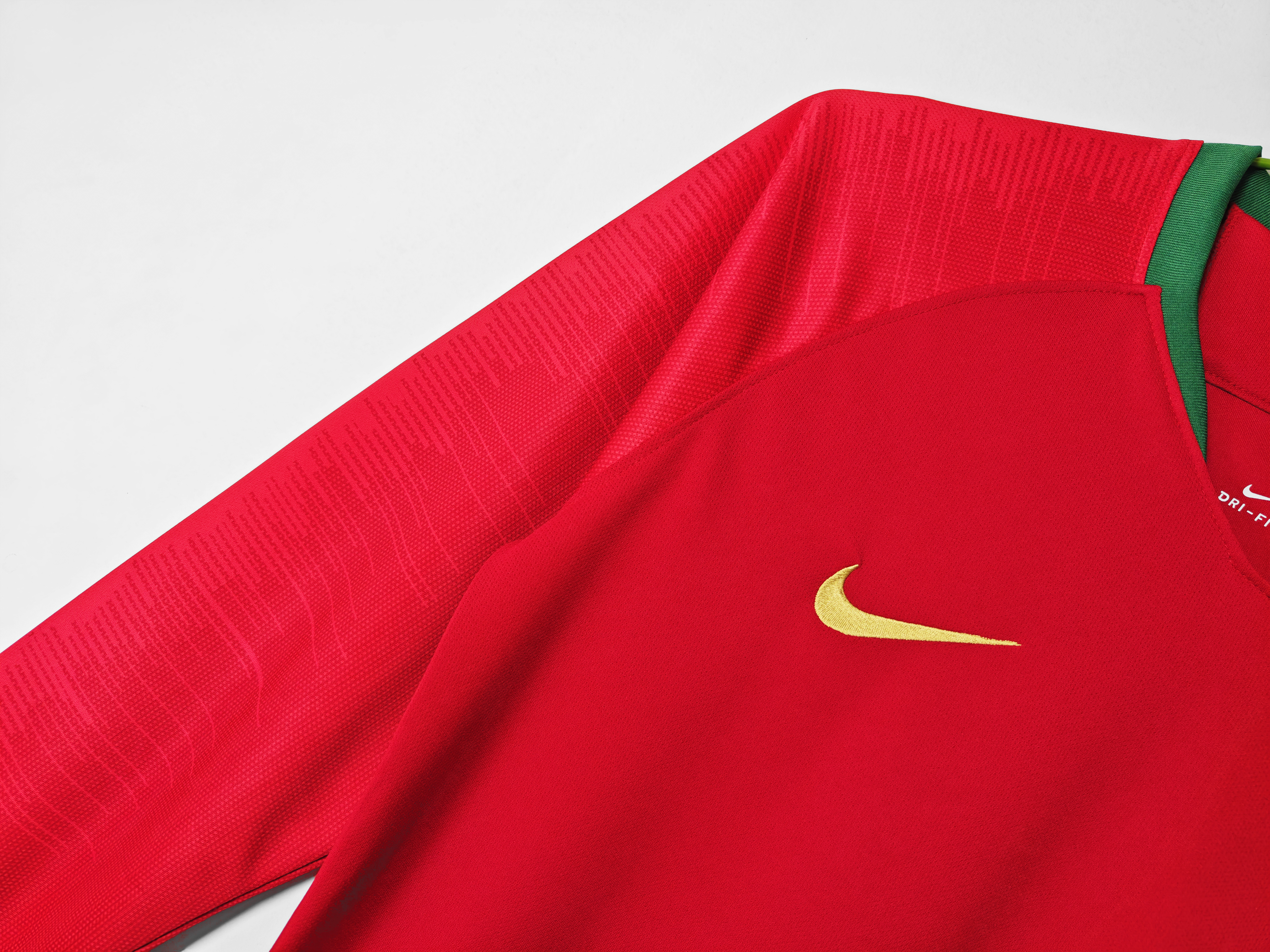 2018 Portugal home Long sleeve retro version S-XXL