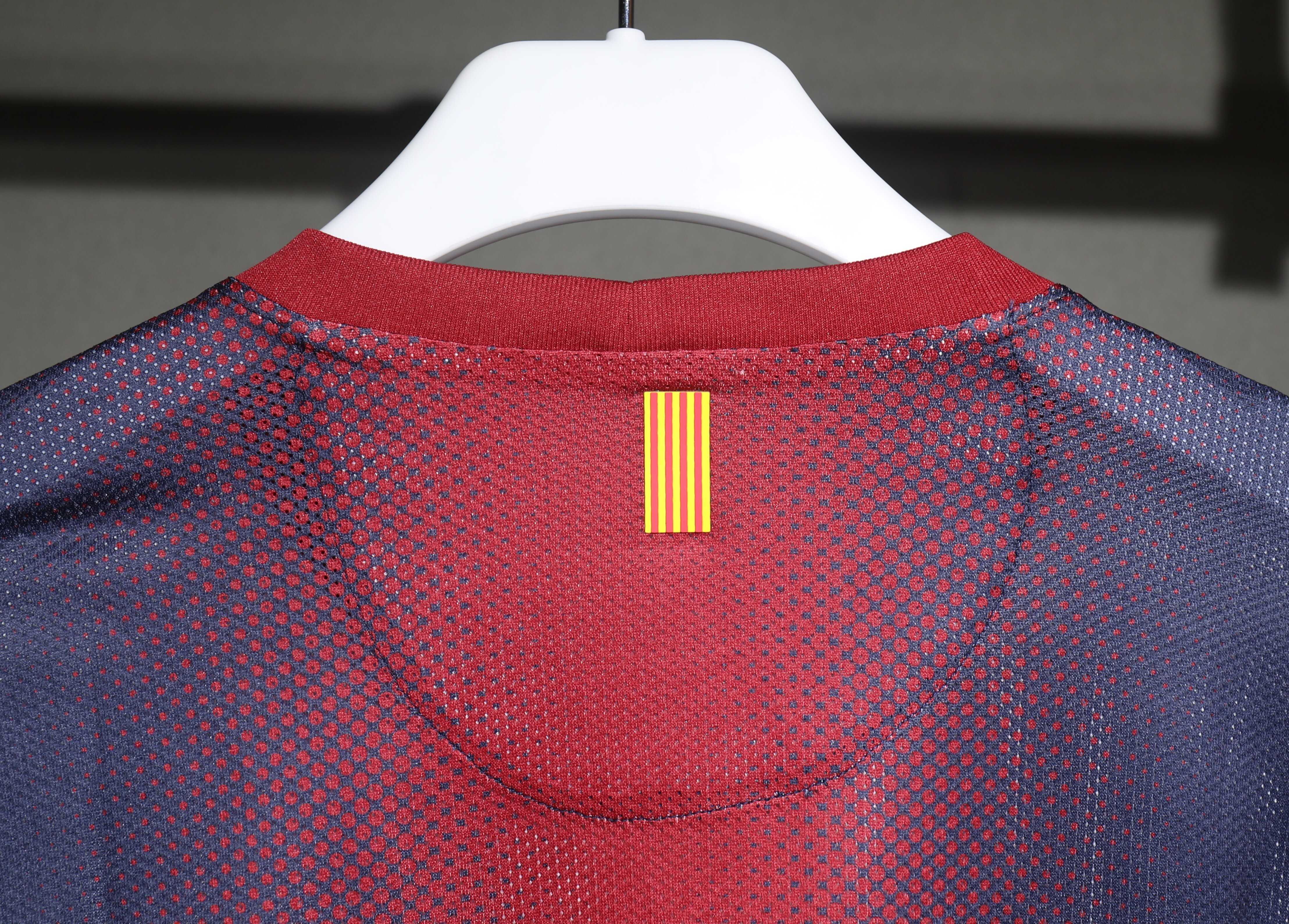Retro 12/13 Barcelona Home long sleeve player version Size S-3XL