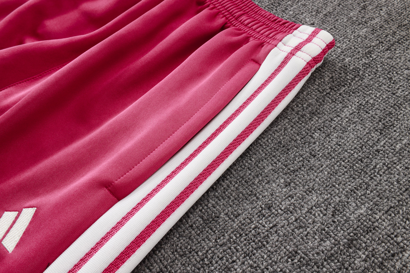 26/27 re@l Medrid pink Full-Zip Jacket Suit