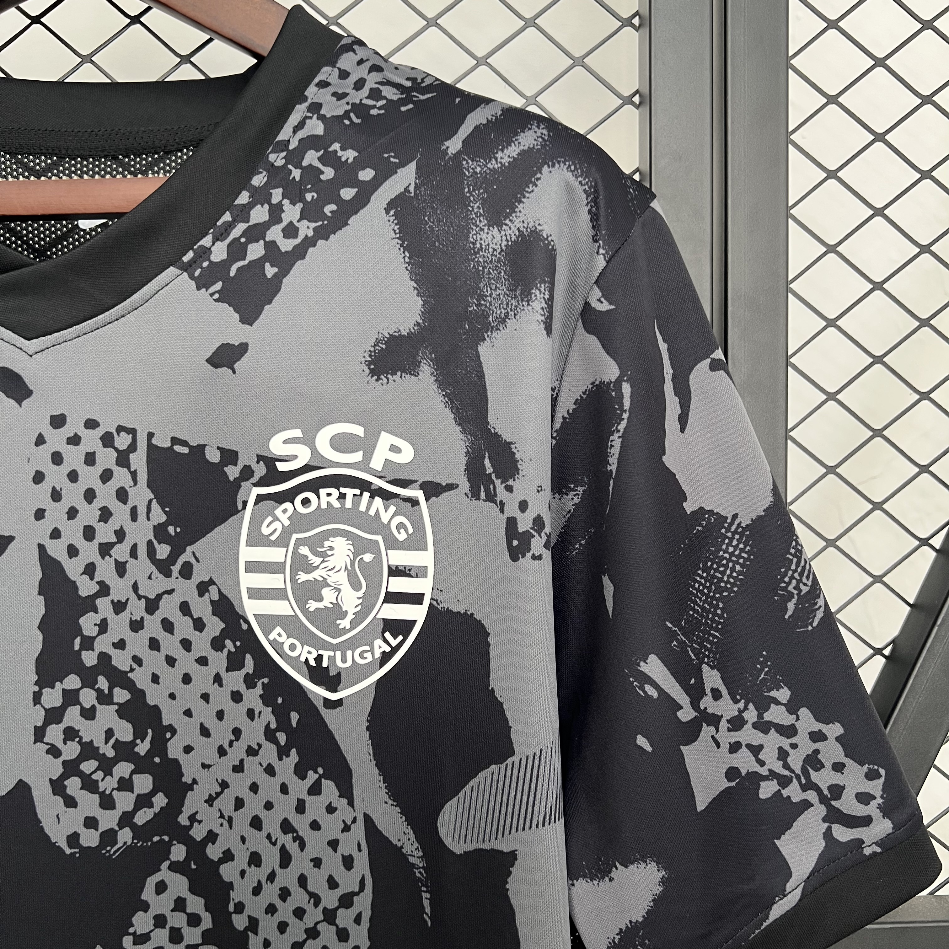 25-26 Sporting CP training black Fan Version S-4XL