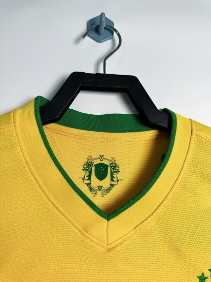 Retro 12/13 Brazil home S-XXL