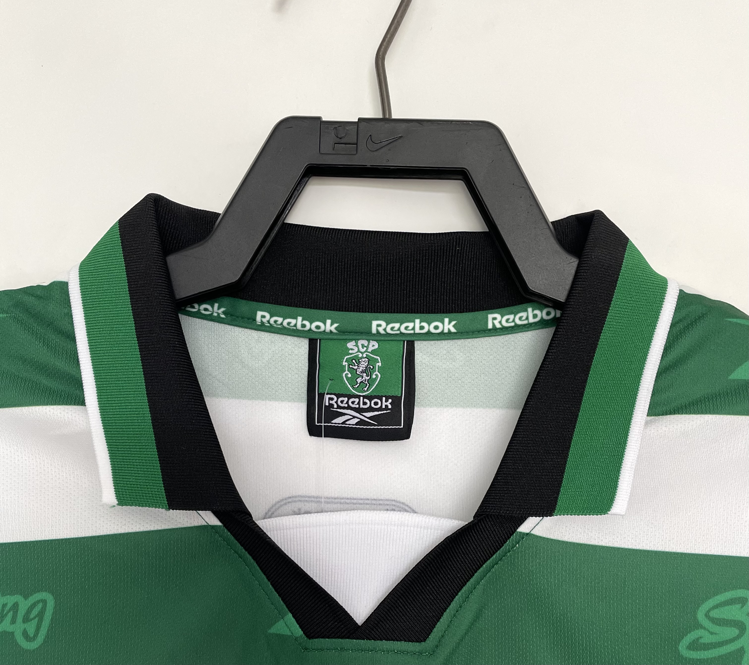 Retro Sporting CP 99/00 home S-XXL