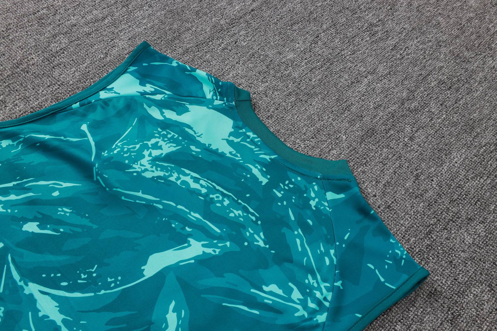 26/27 re@l Medrid green B vest training suit S-XXL