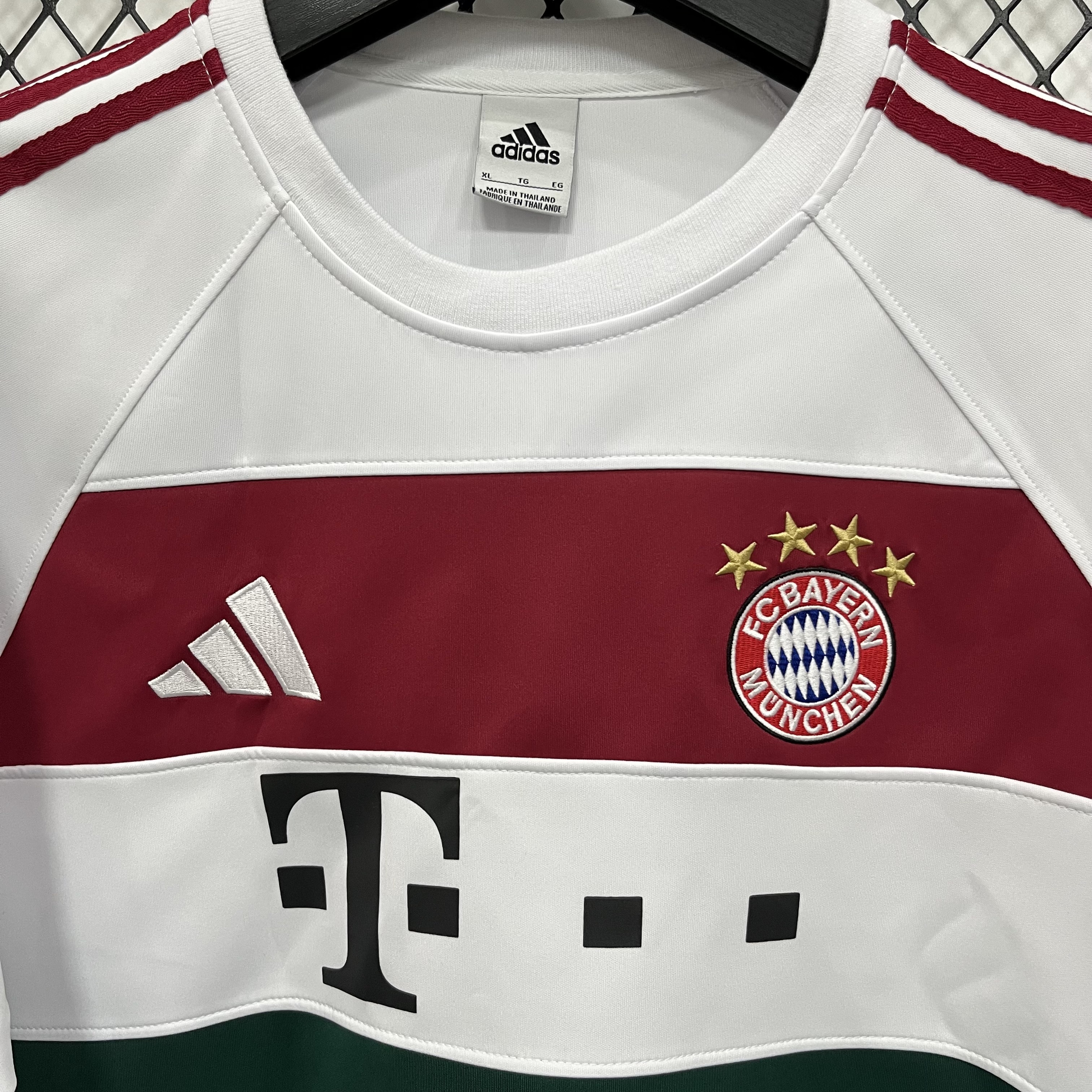 2026 Bayern white long sleeve thickened Hoodie S-4XL