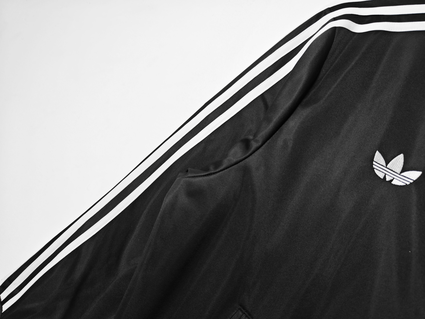 2026 adidas x Oasis roving flamingos black Windbreaker S-XXL