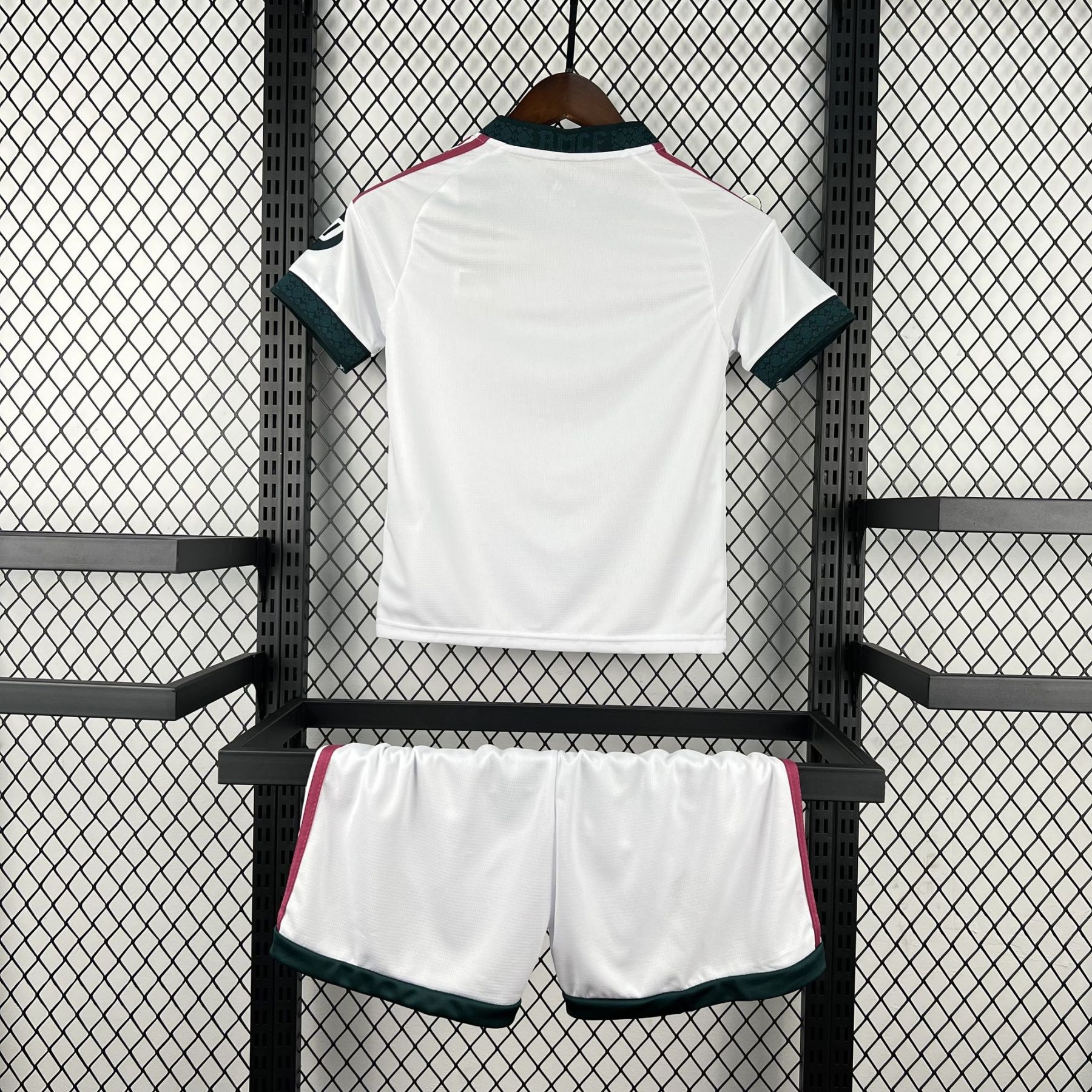 26/27 re@l Medrid home kids size 16-28
