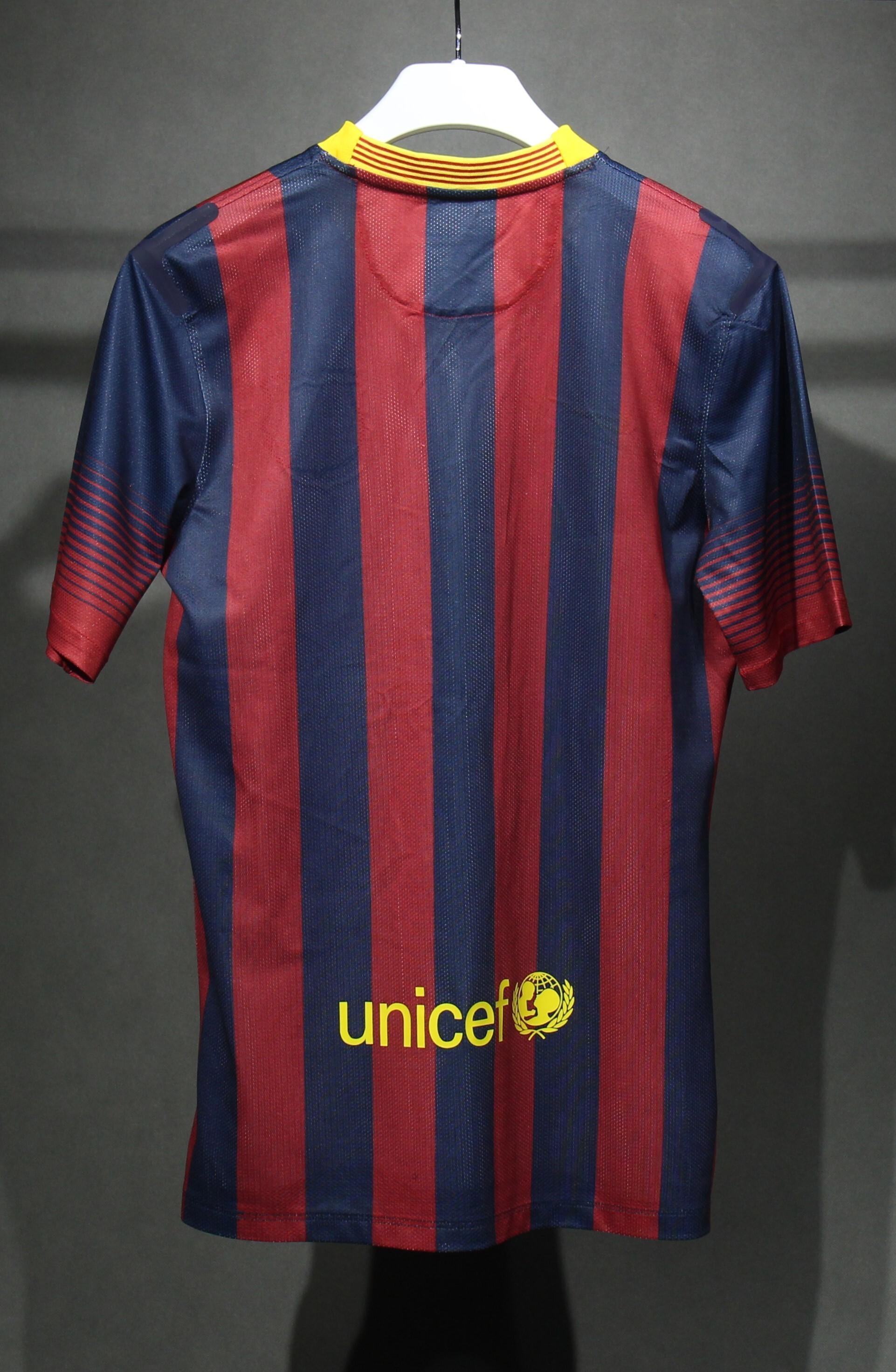 Retro 13/14 Barcelona Home player version Size S-3XL