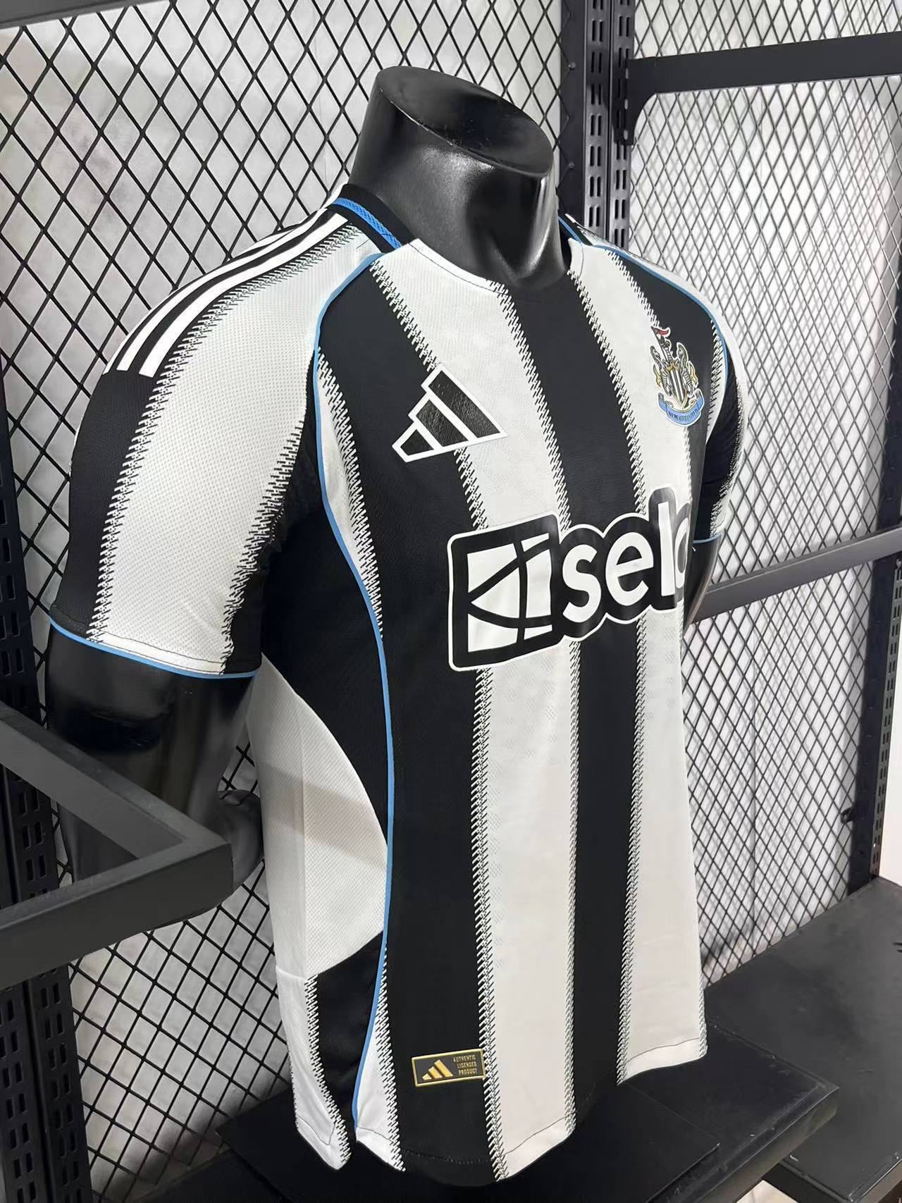 25/26 Newcastle United home player version S-XXL