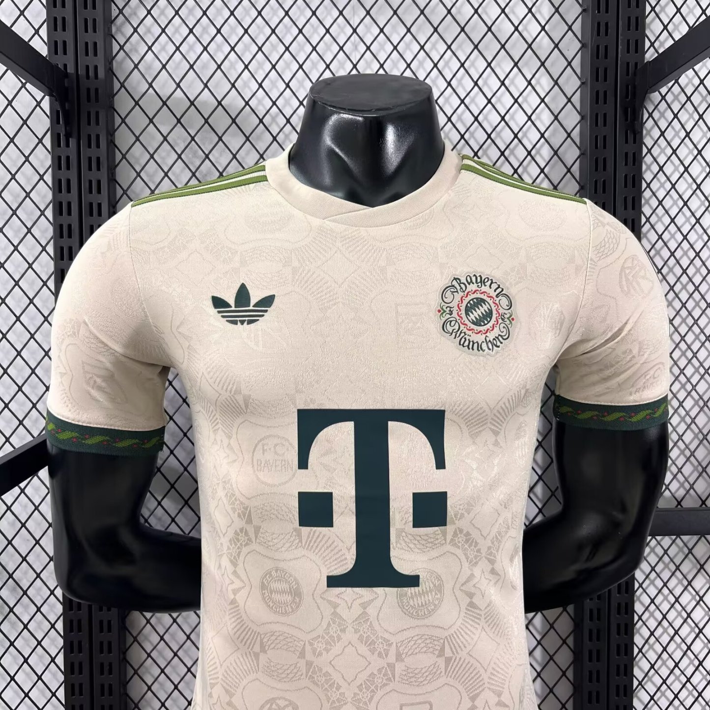 25/26 Bayern Oktoberfest special Player version S-XXL