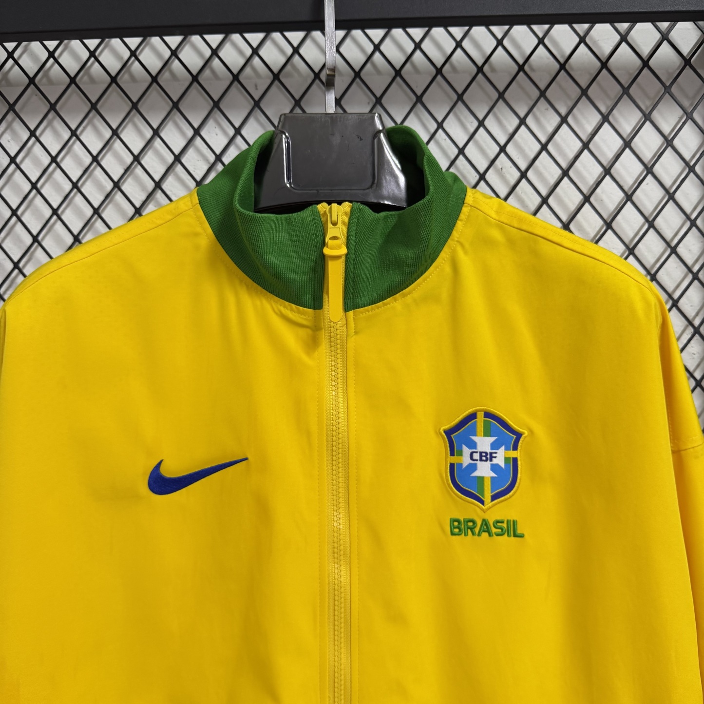 25/26 Windbreaker Brazil training Yellow Waterproof thickened version S-XXL