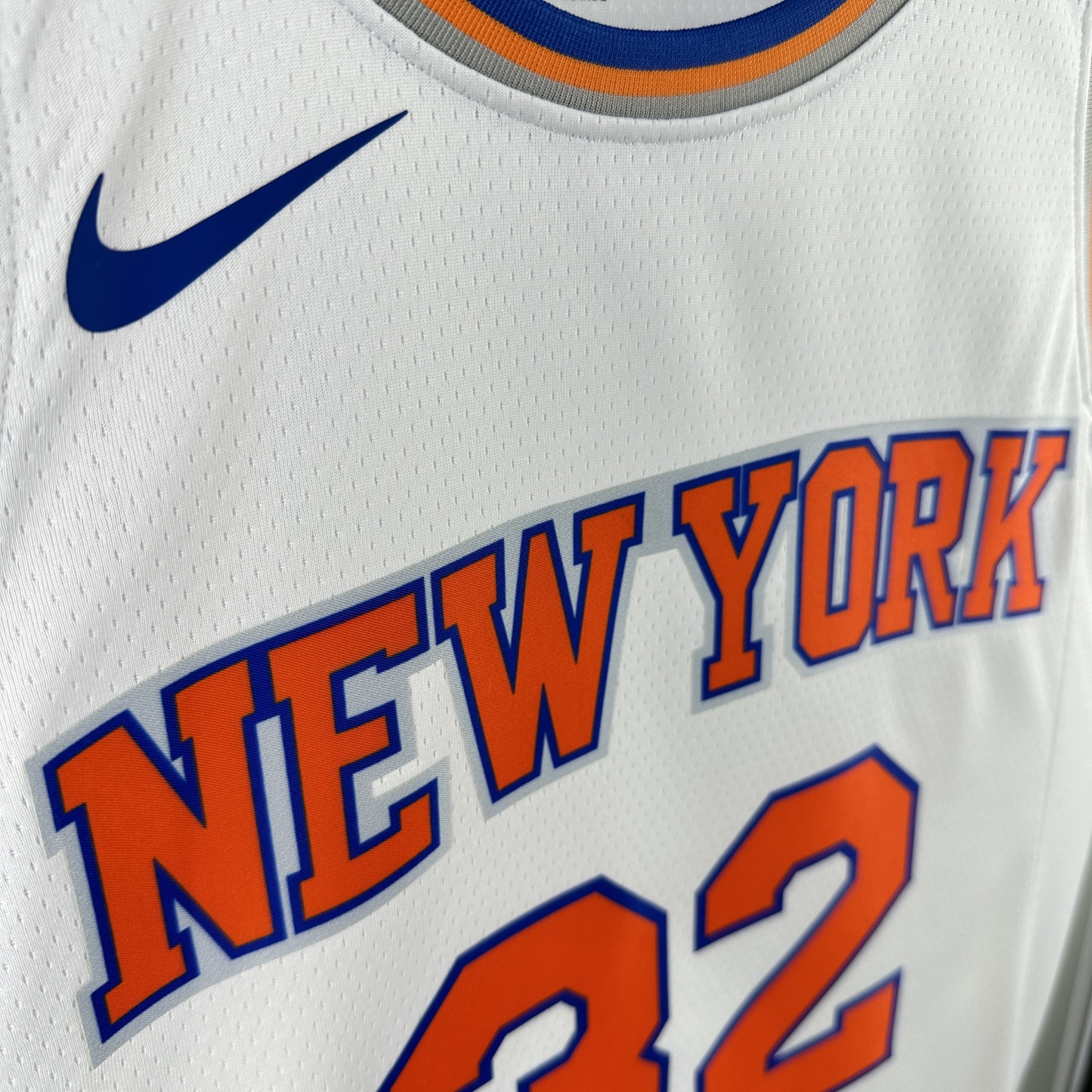 2025 NBA New York Knicks white Hot-pressed version NO.32 jersey S-XXL