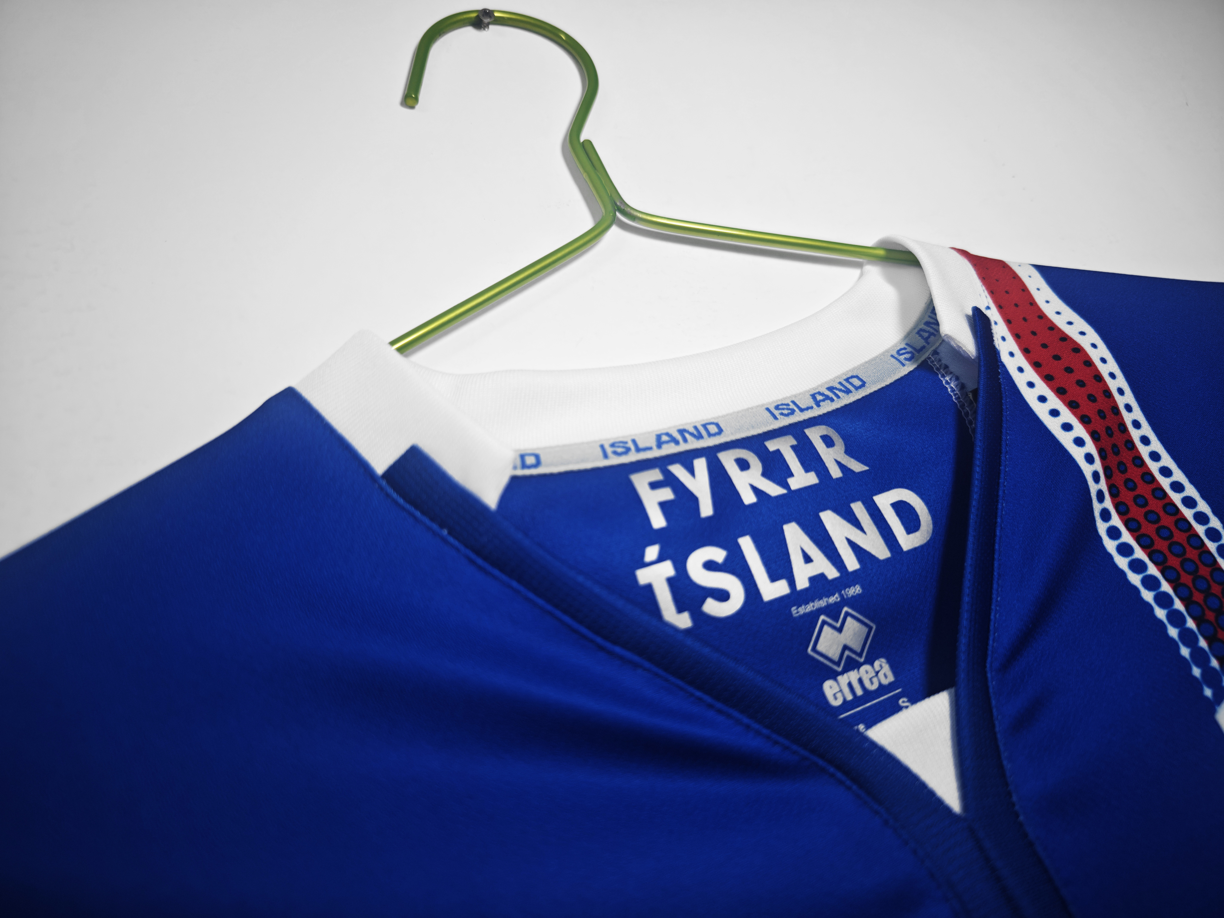 2016/17 Iceland home Retro version S-XXL