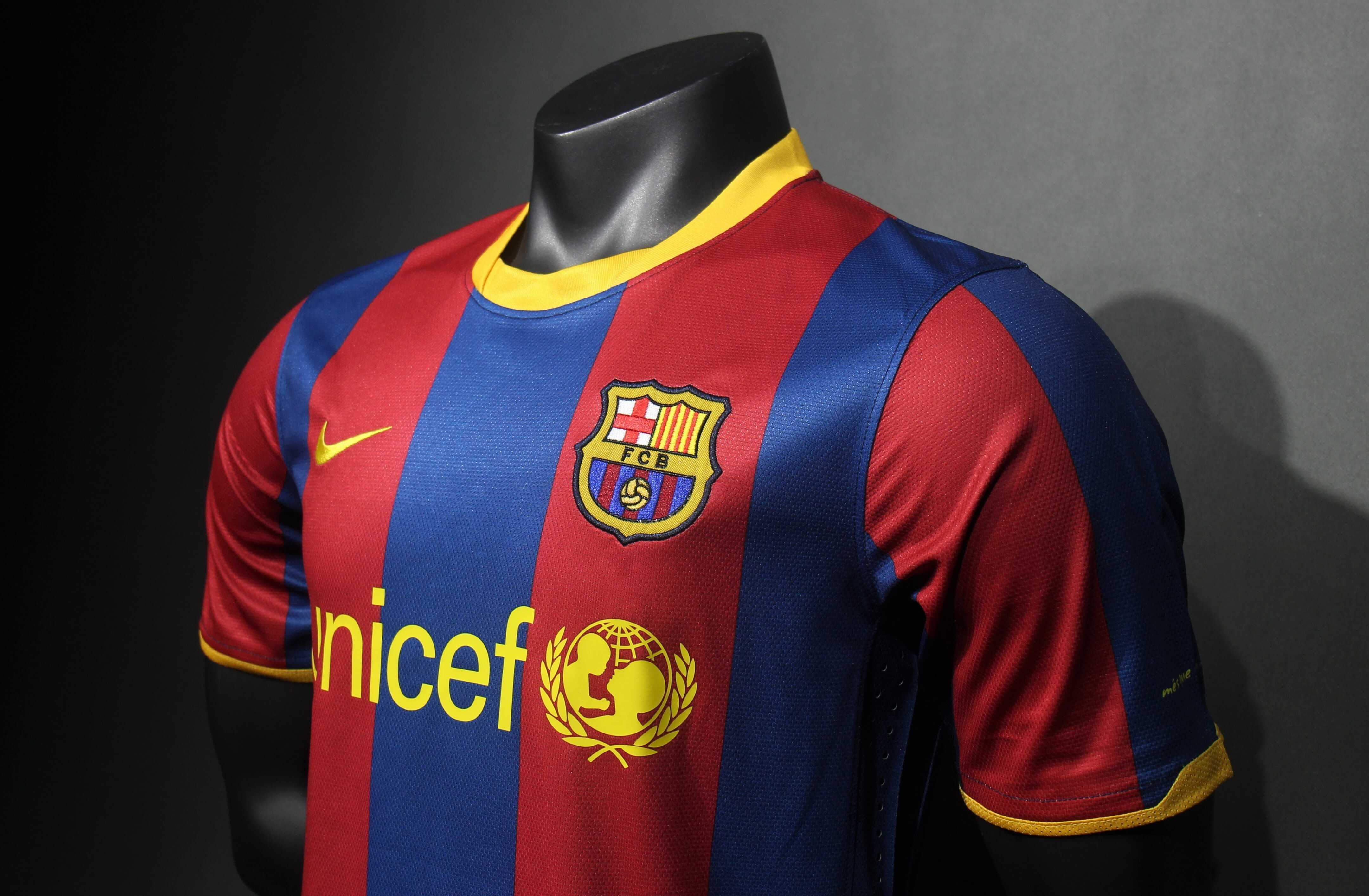 Retro 10/11 Barcelona Home player version Size S-3XL
