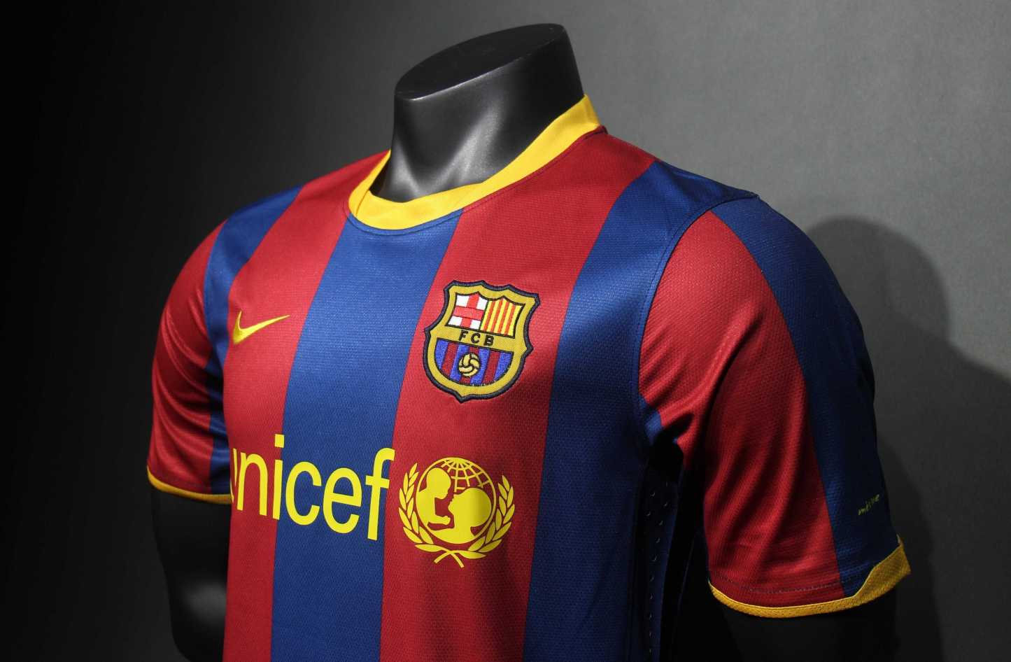 Retro 10/11 Barcelona Home player version Size S-3XL