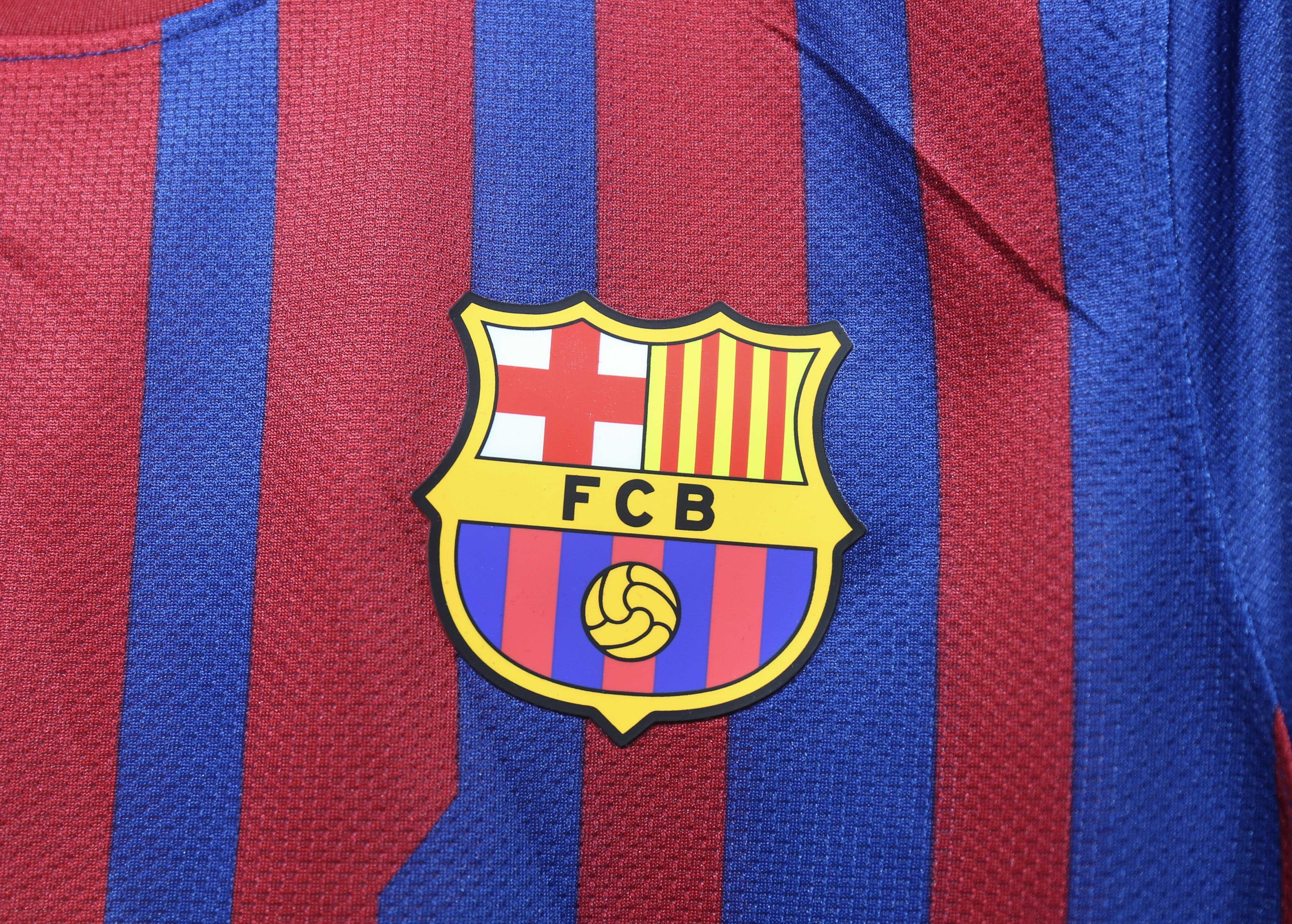 Retro 11/12 Barcelona Home long sleeve player version Size S-3XL