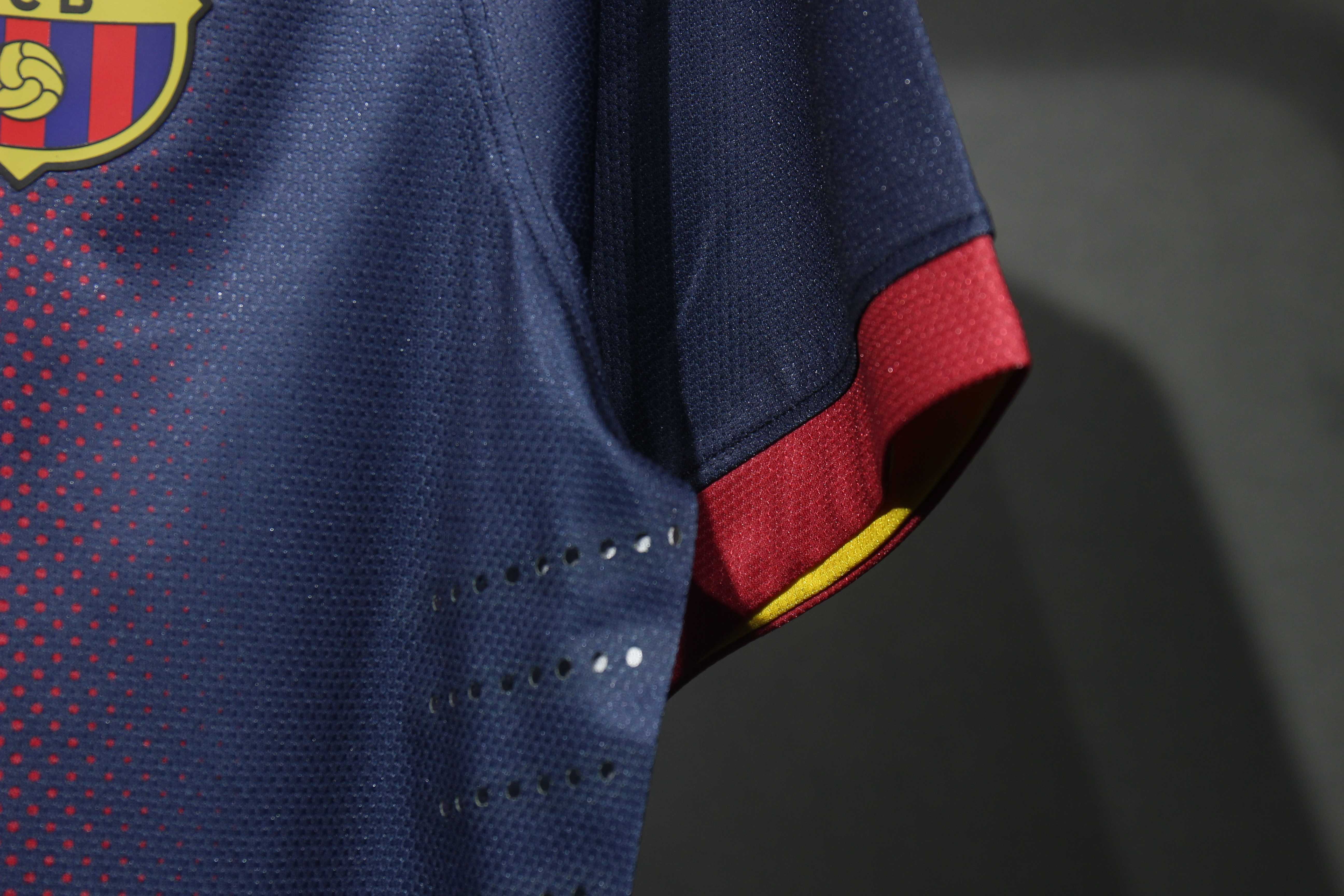 Retro 12/13 Barcelona Home player version Size S-3XL