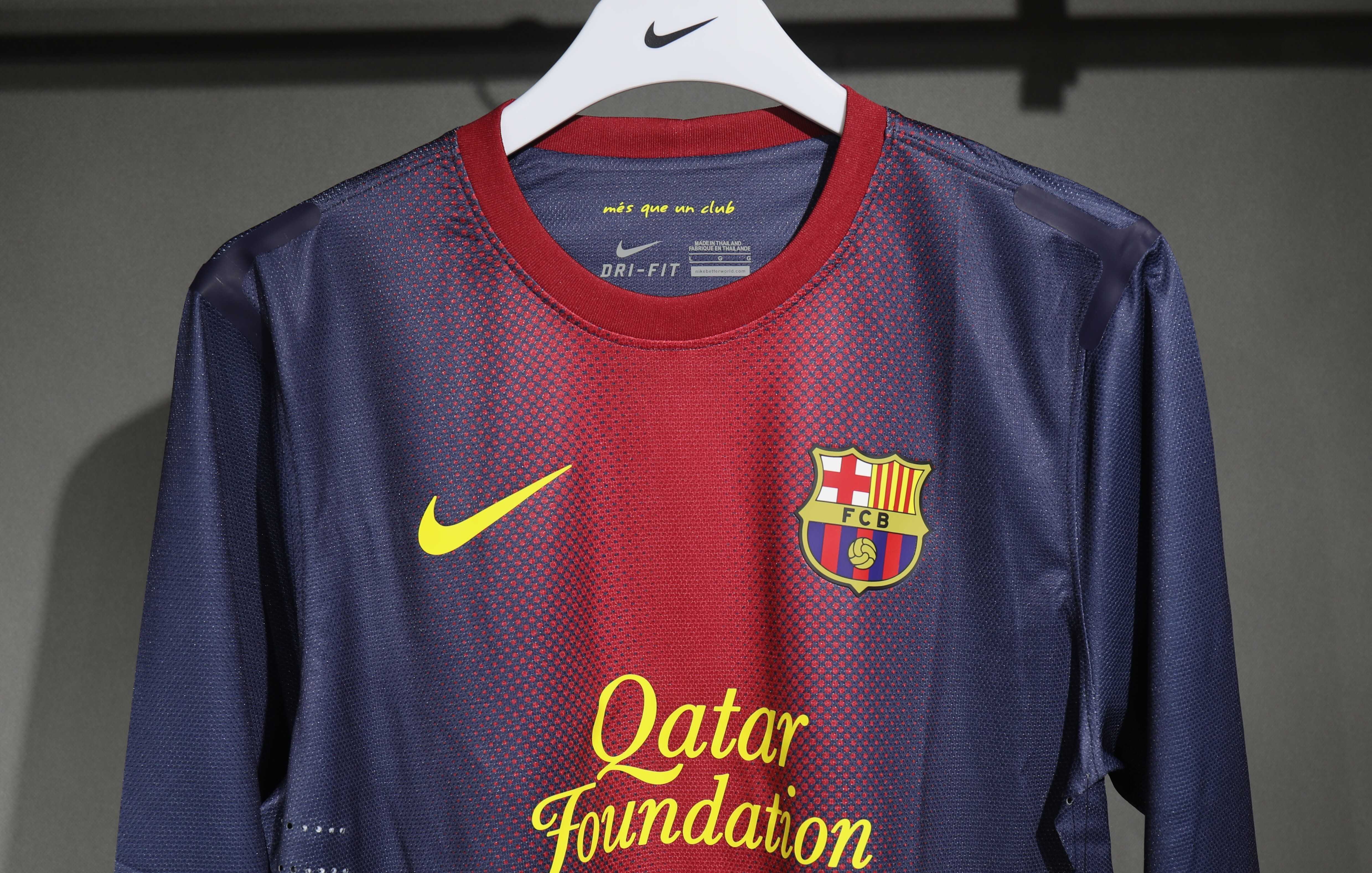 Retro 12/13 Barcelona Home long sleeve player version Size S-3XL