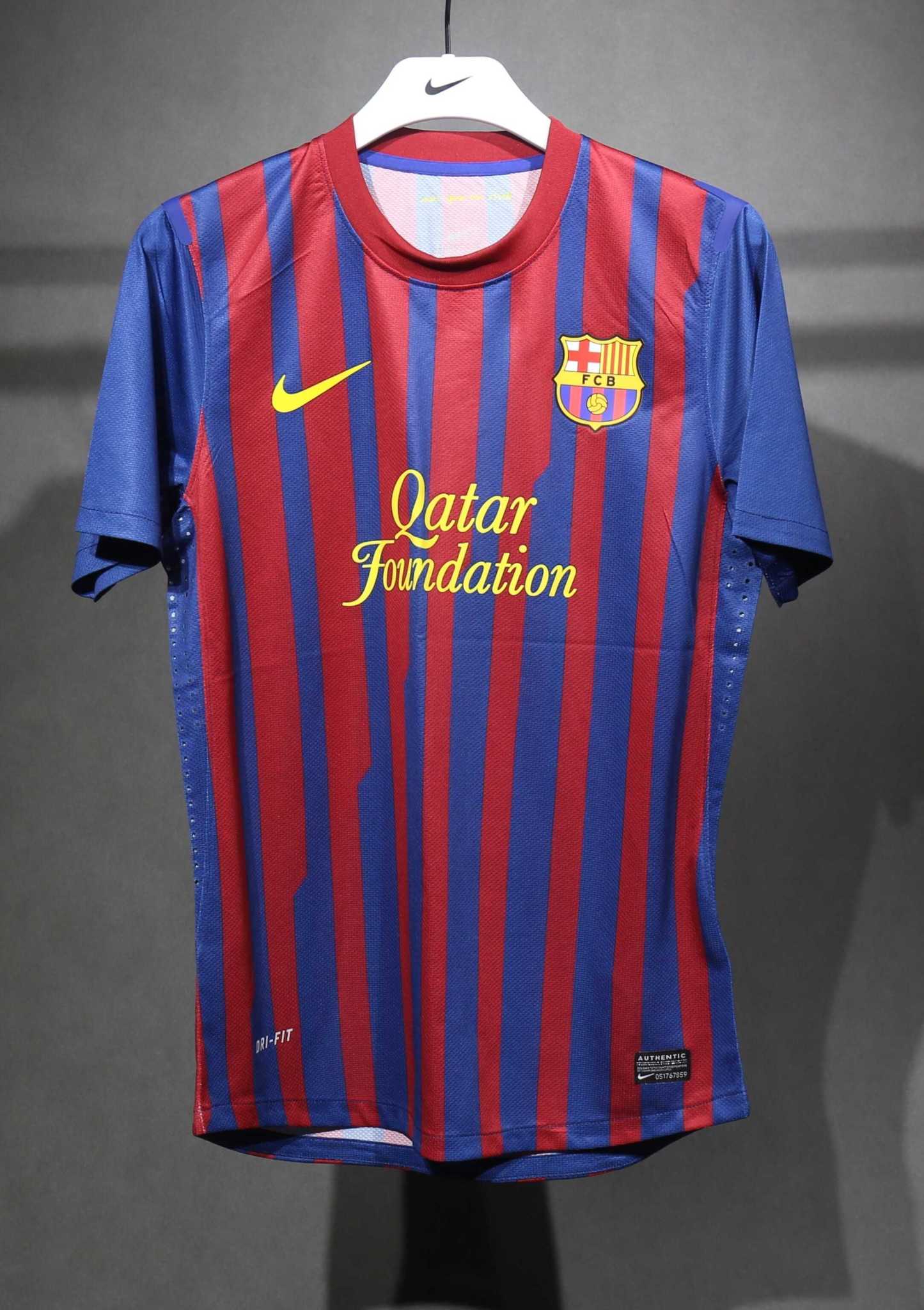 Retro 11/12 Barcelona Home player version Size S-3XL