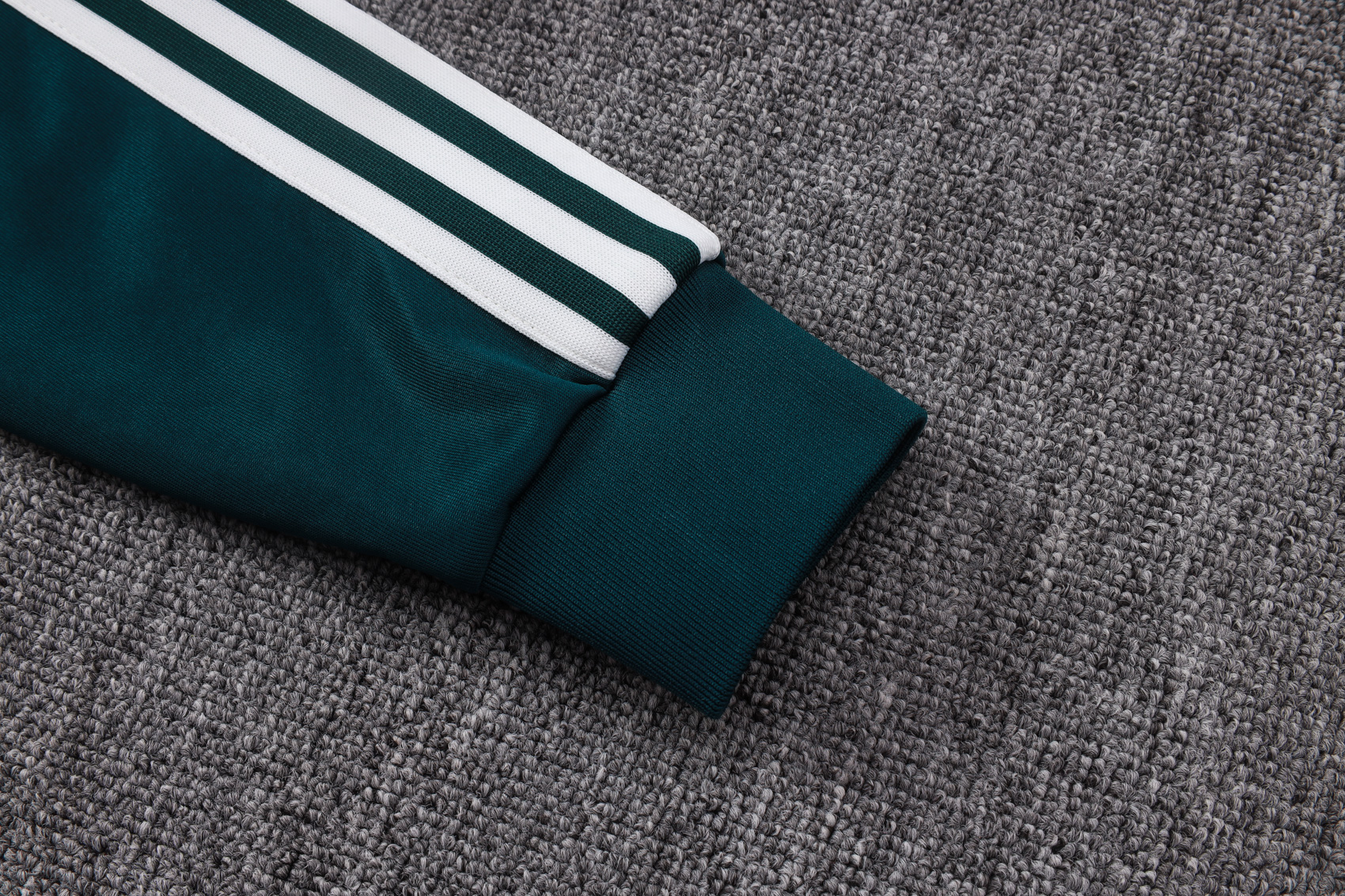 26/27 re@l Medrid Dark green with white edges Full-Zip Jacket Suit