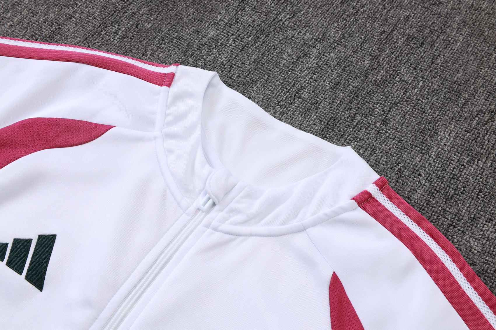 26/27 re@l Medrid white/dark green(rose pink color scheme） Full-Zip Jacket Suit