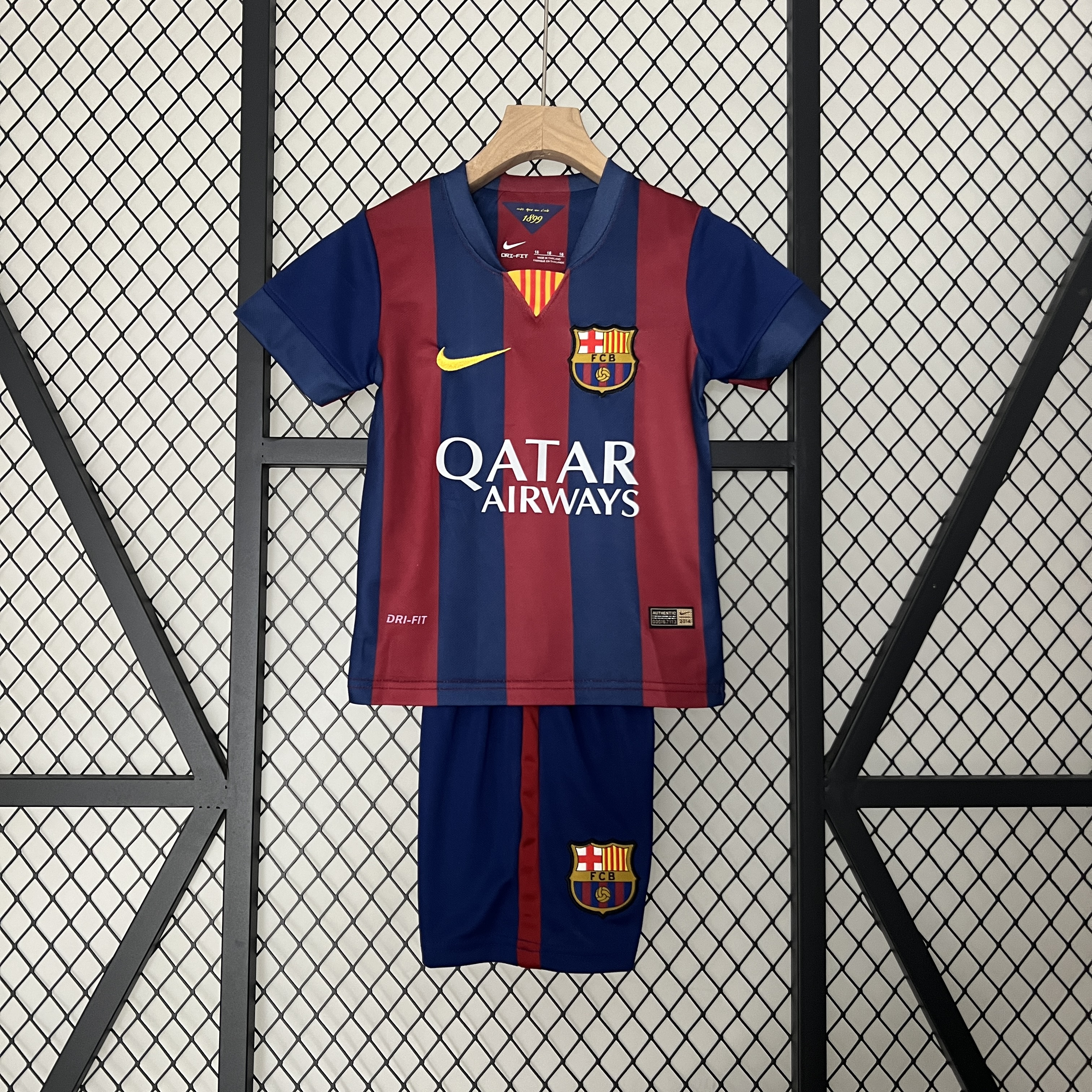 Retro Kids 14/15 Barcelona home size:16-28