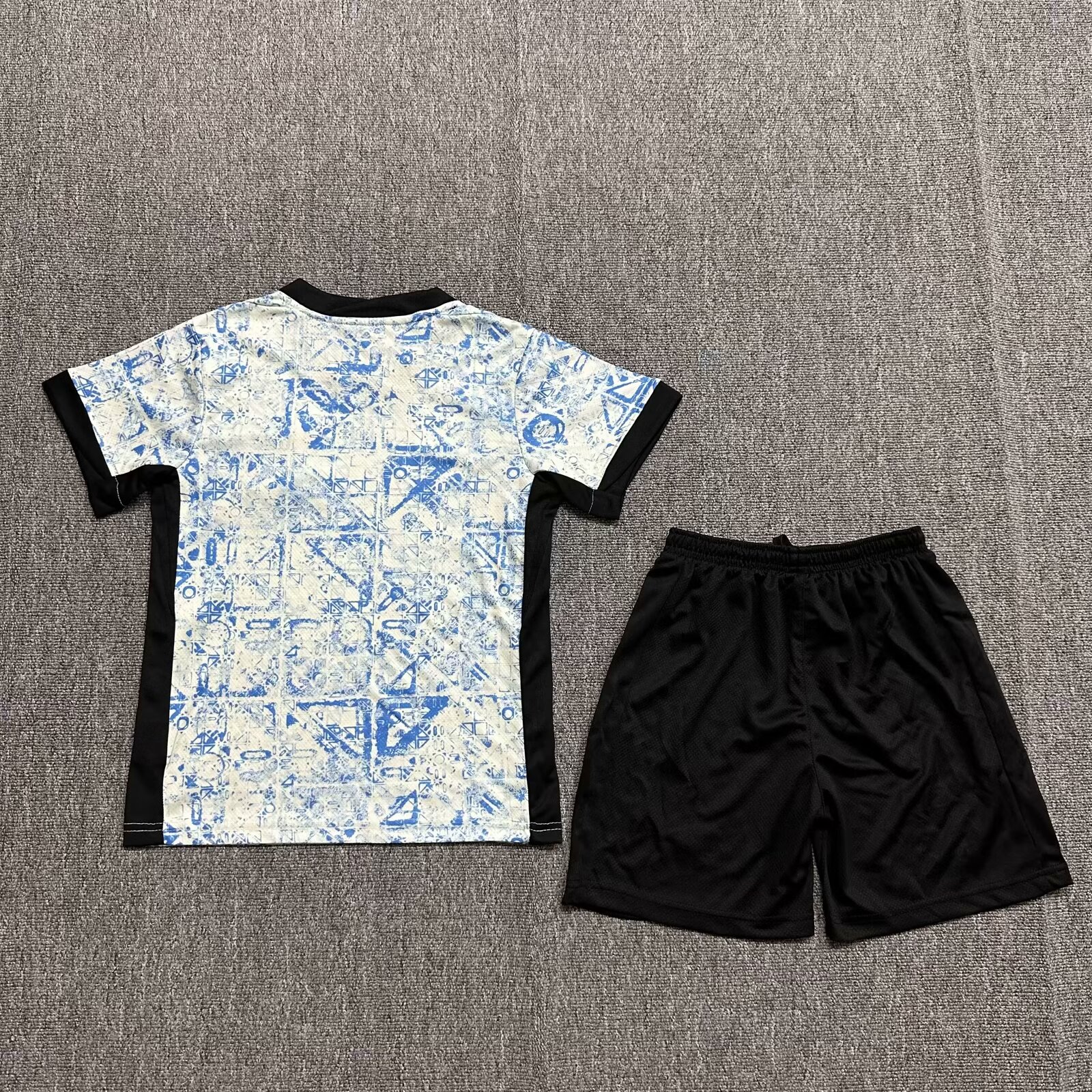 24/25 Portugal away kids version Size 16-28