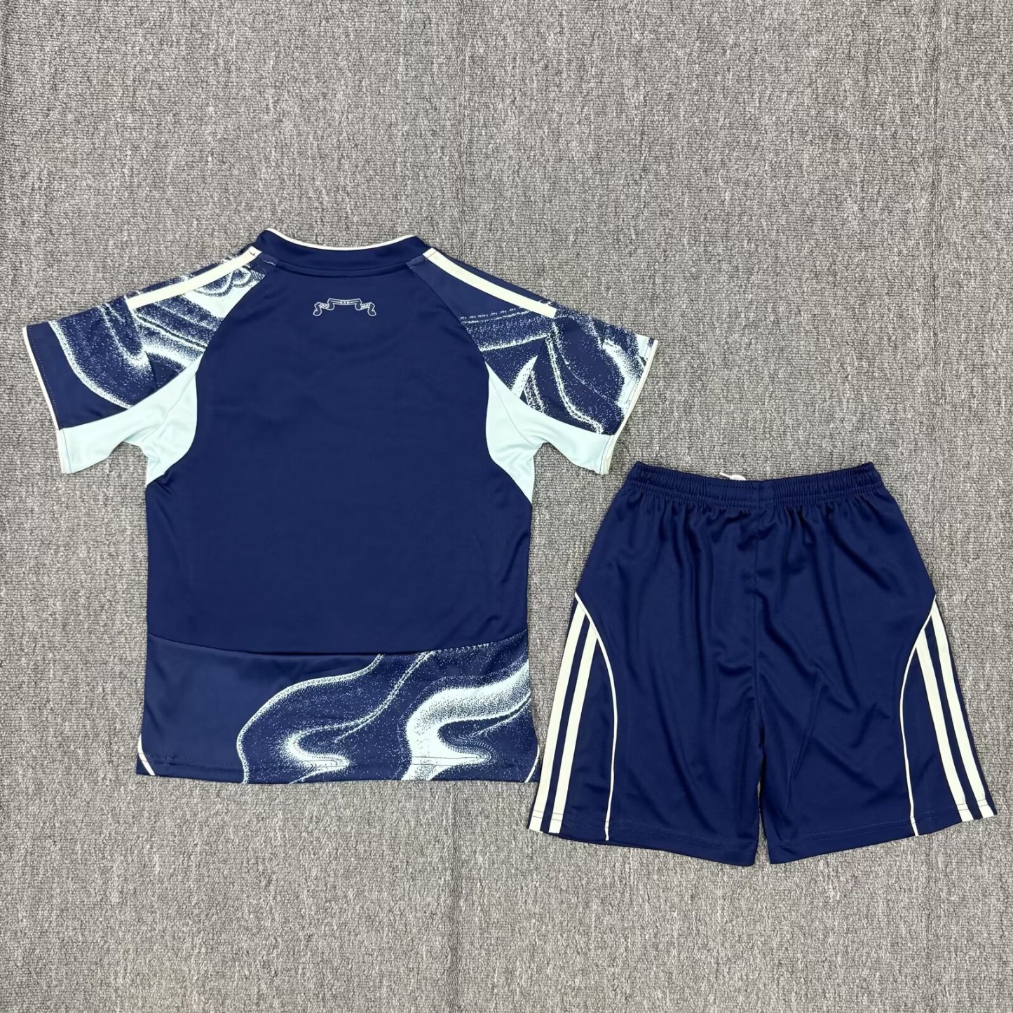 25/26 Ajax away kids version size 16-28