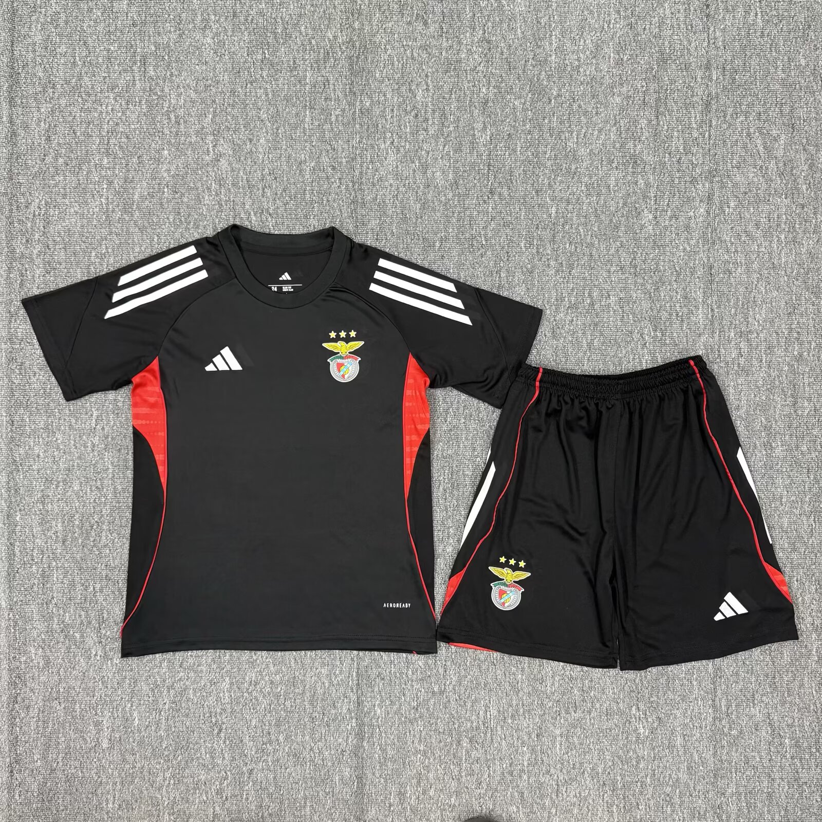25/26 Benfica pre-match kids version size 16-28