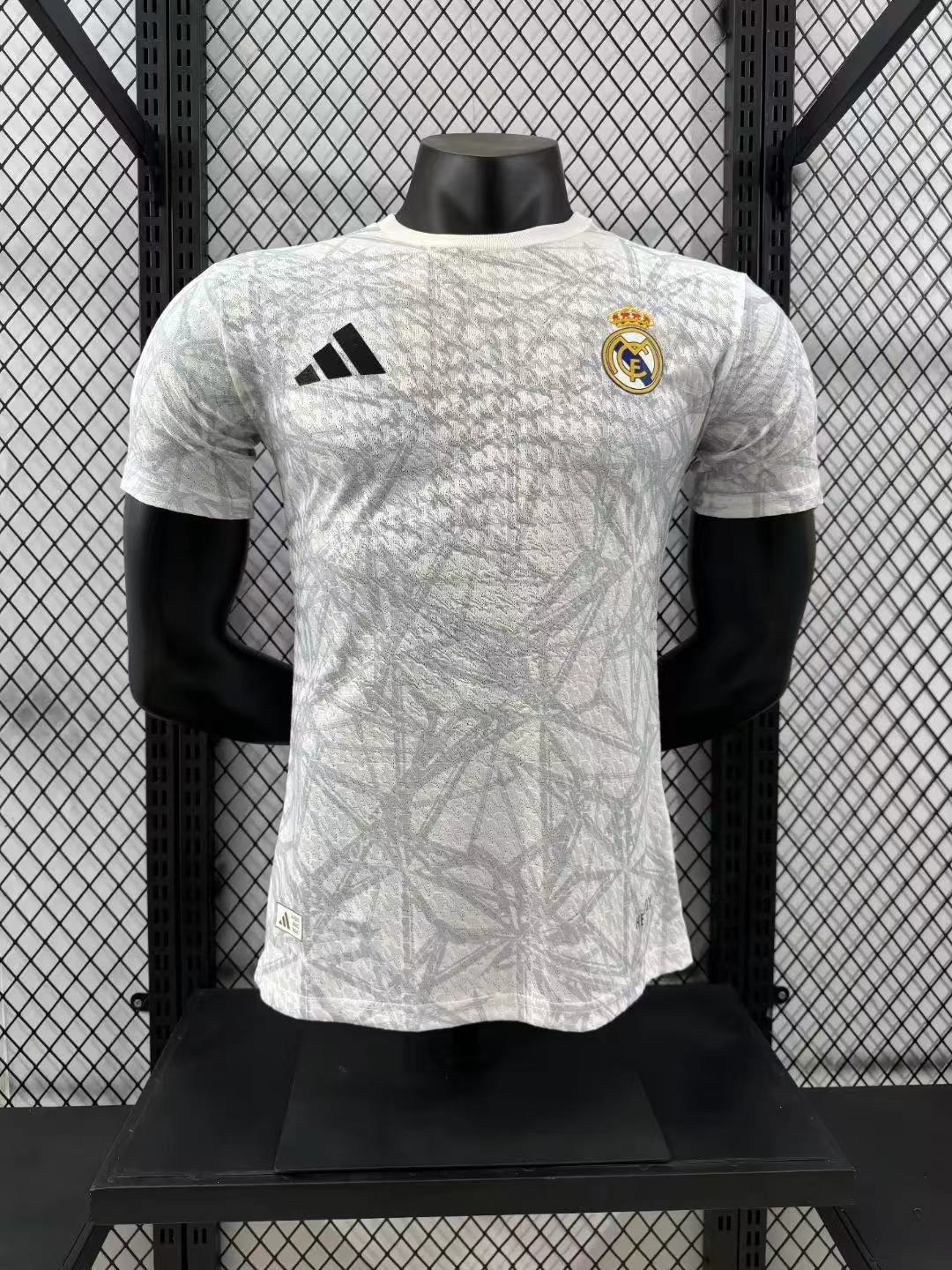 24/25 real Madrid pre-match player version S-XXL