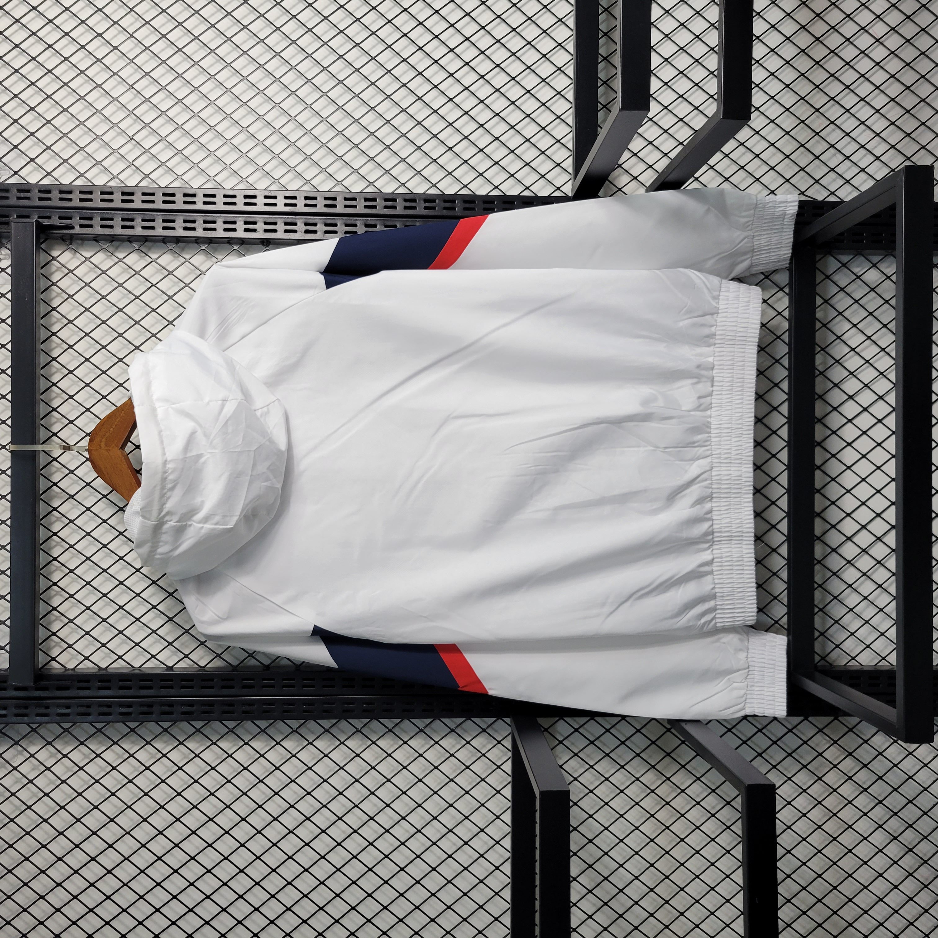 23-24 Windbreaker Tottenham Size: S-XXL