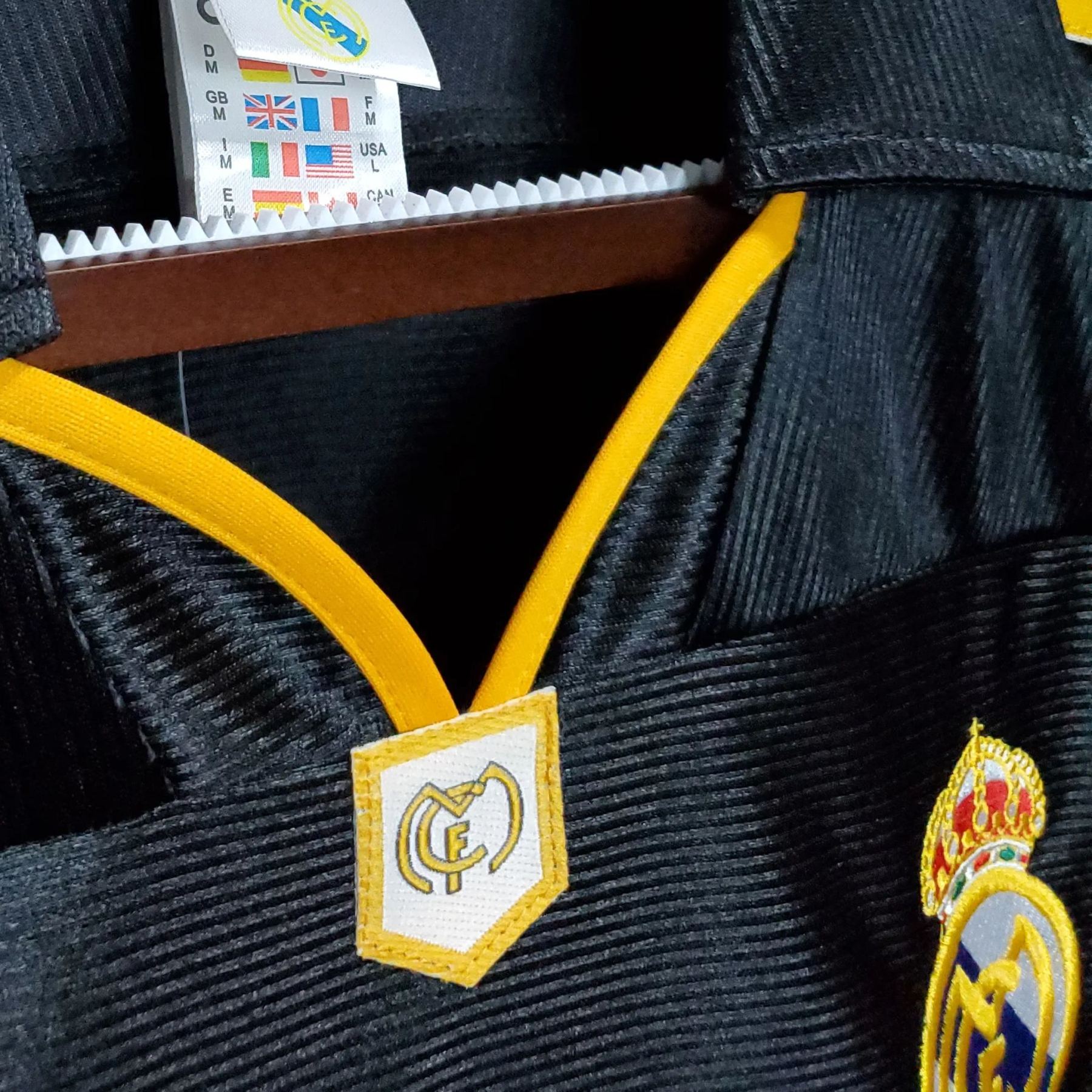 Retro Real Madrid 98-99 away S-XXL