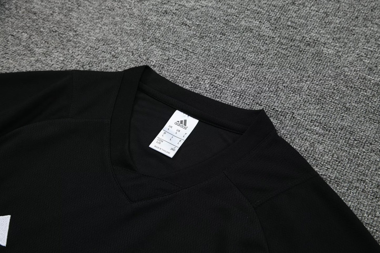 23-24 Real Madrid black suit