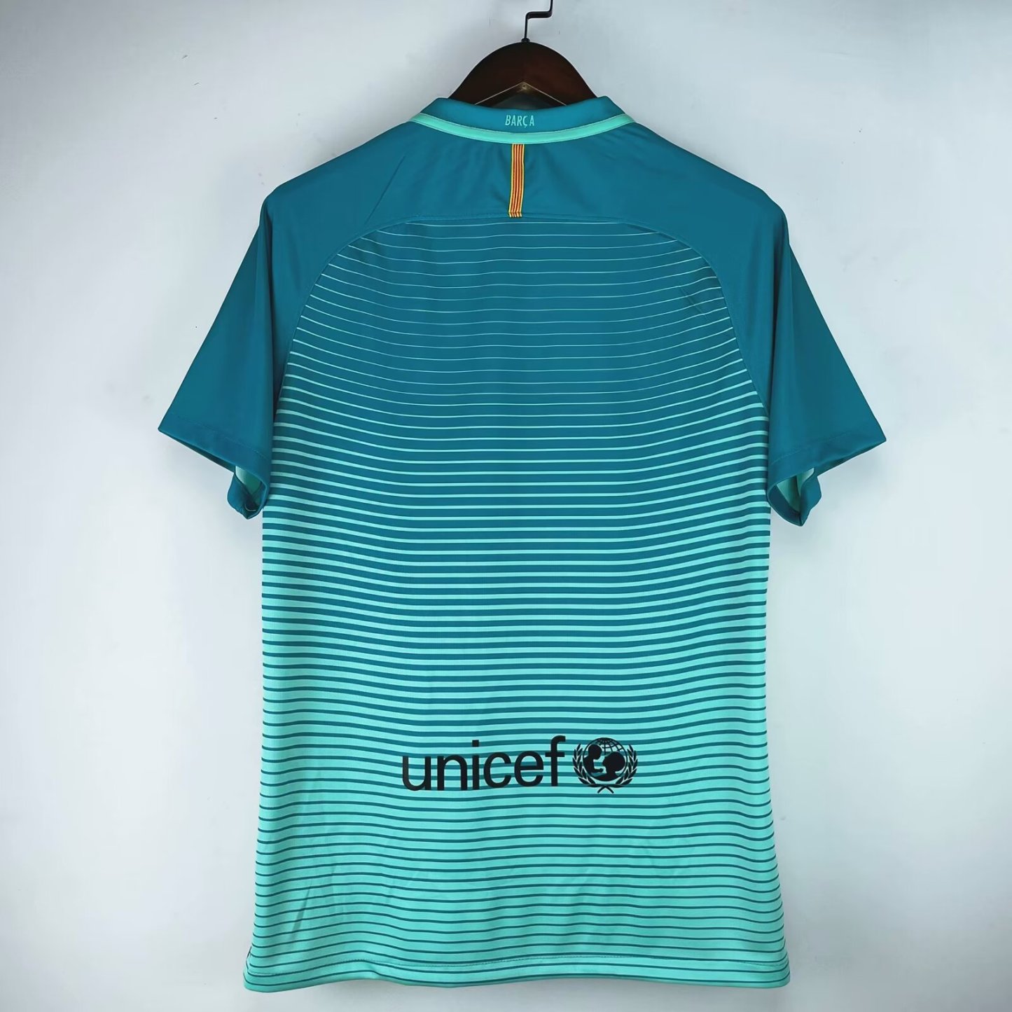 Retro 16-17 Barcelona third away size S-XXL