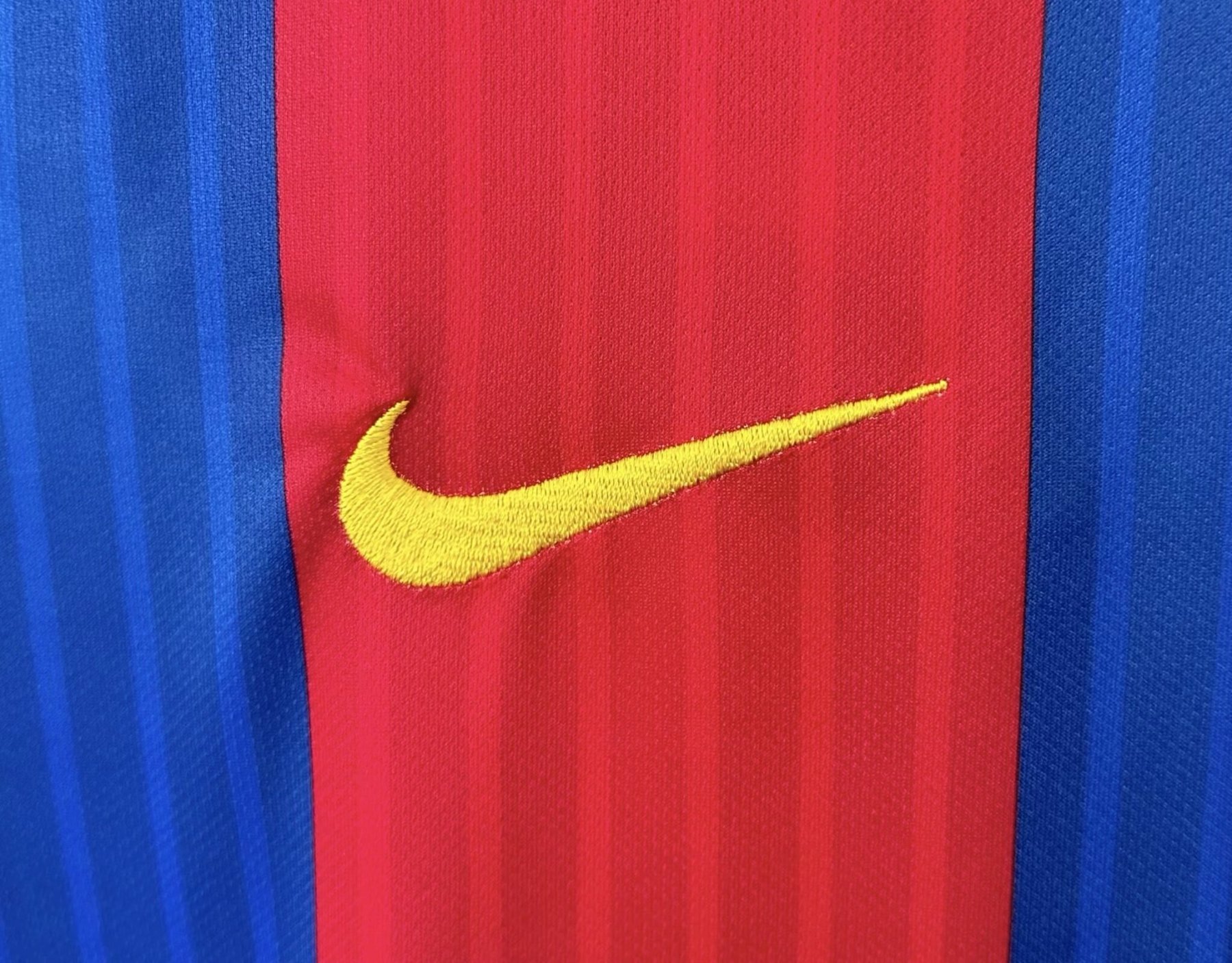 Retro 16-17 Barcelona long sleeve Home Size S-XXL