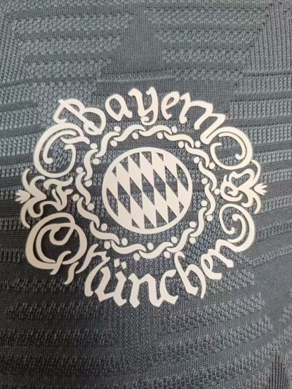 24/25 Bayern Oktoberfest special player version S-XXL