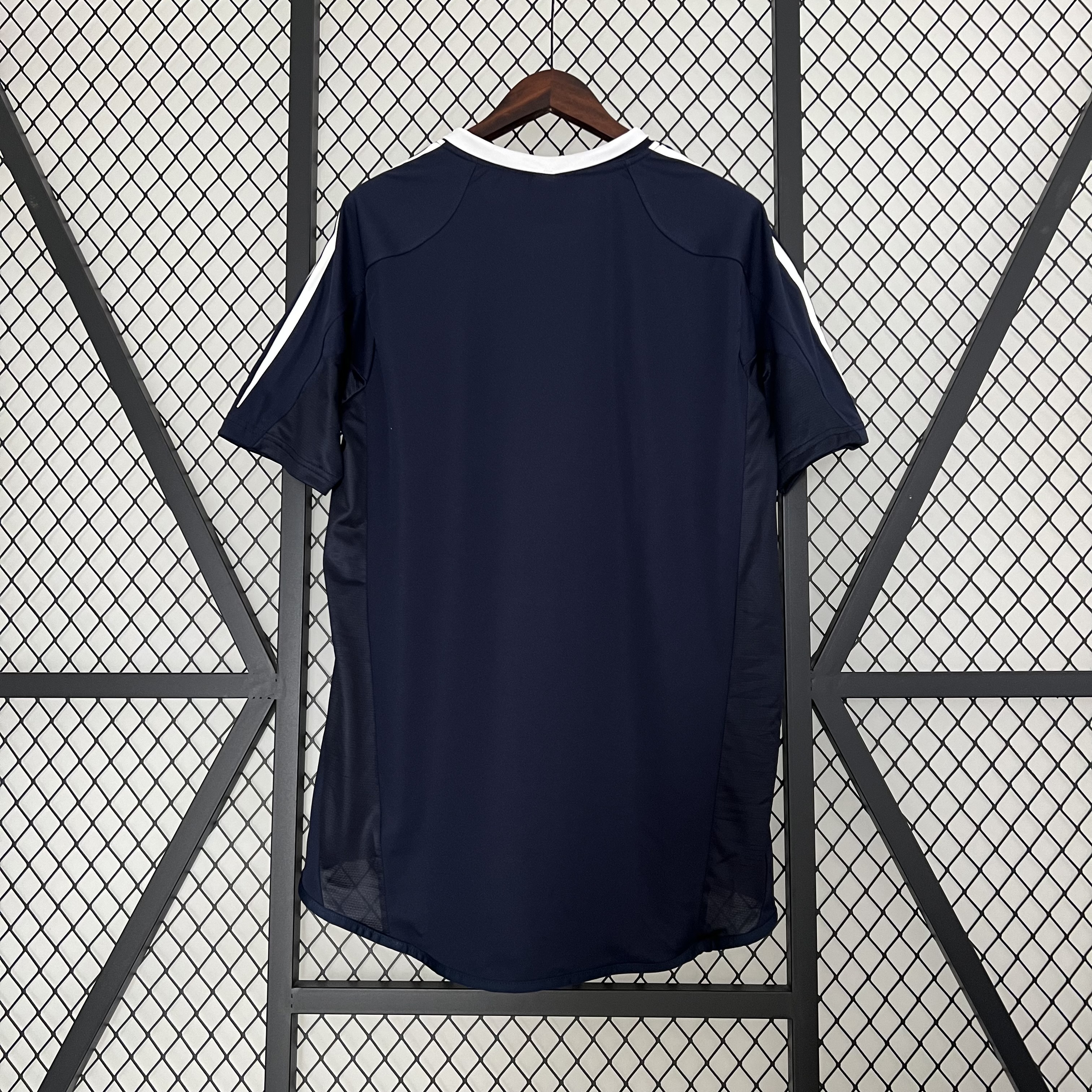 Retro Real Madrid 04/05 Away S-XXL