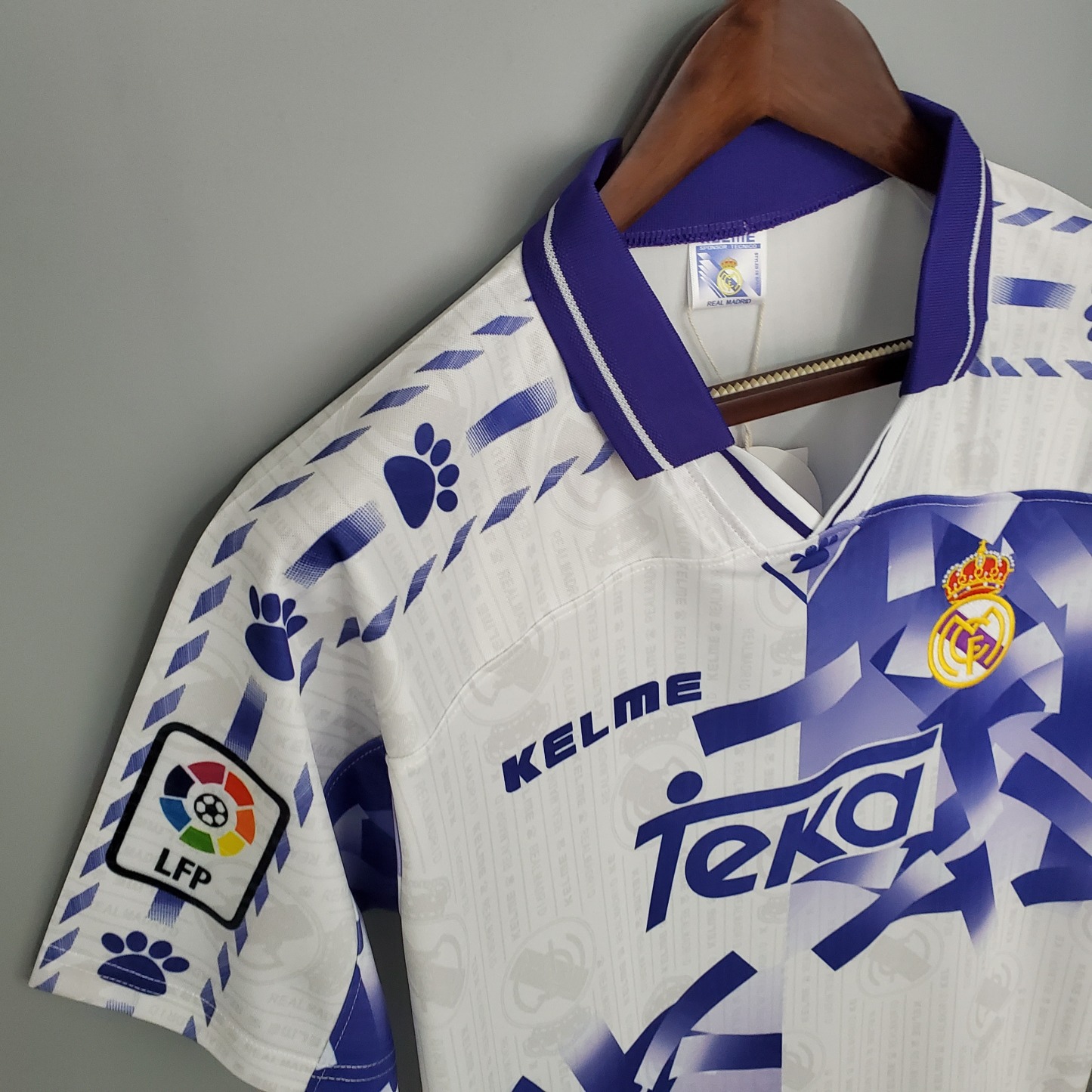 Retro Real Madrid 96/97 third away S-XXL