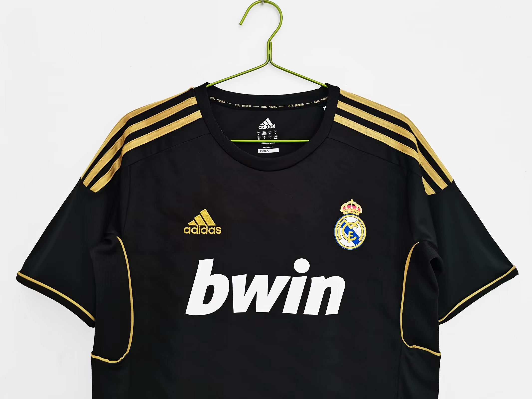 Retro Real Madrid 11-12 away S-XXL