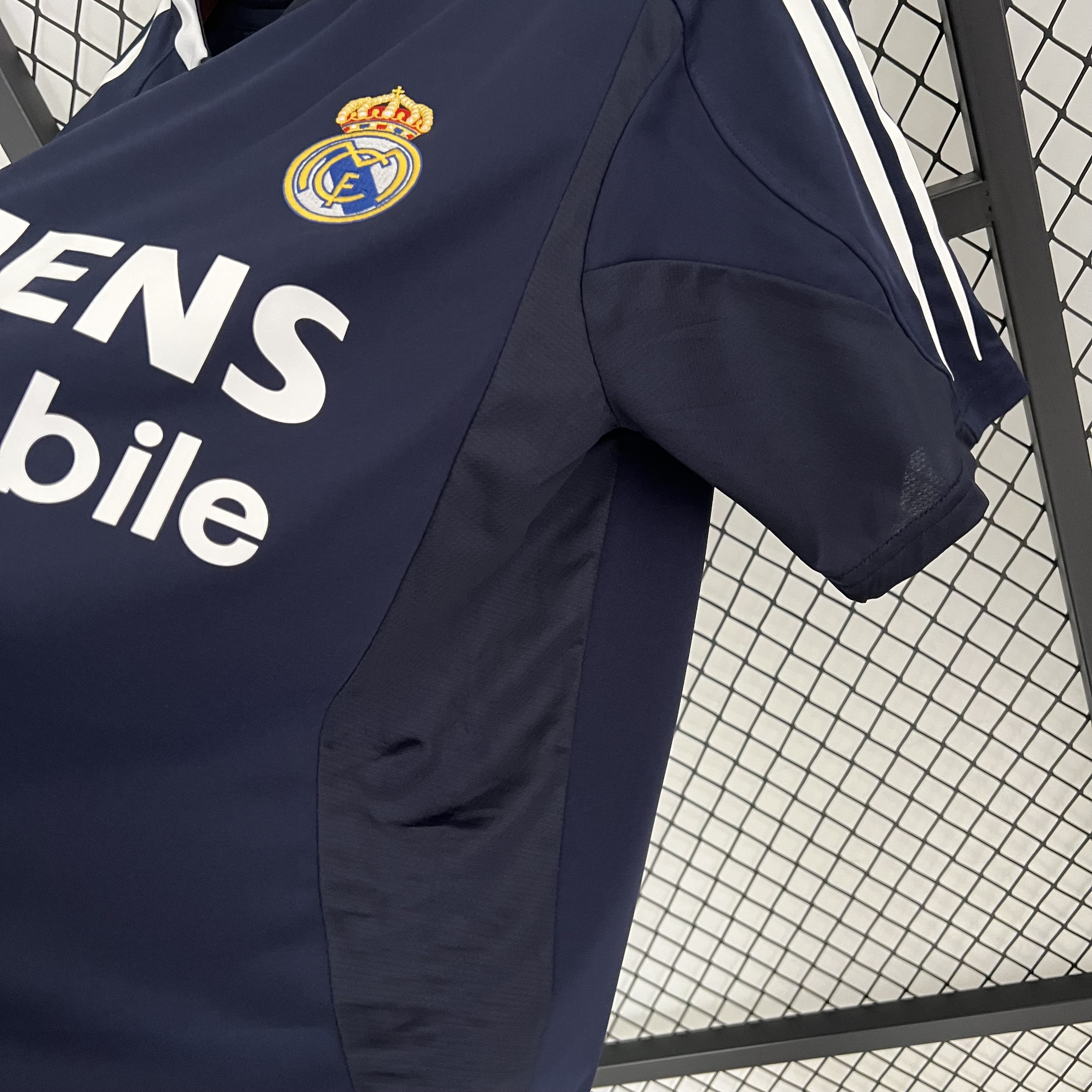Retro Real Madrid 04/05 Away S-XXL