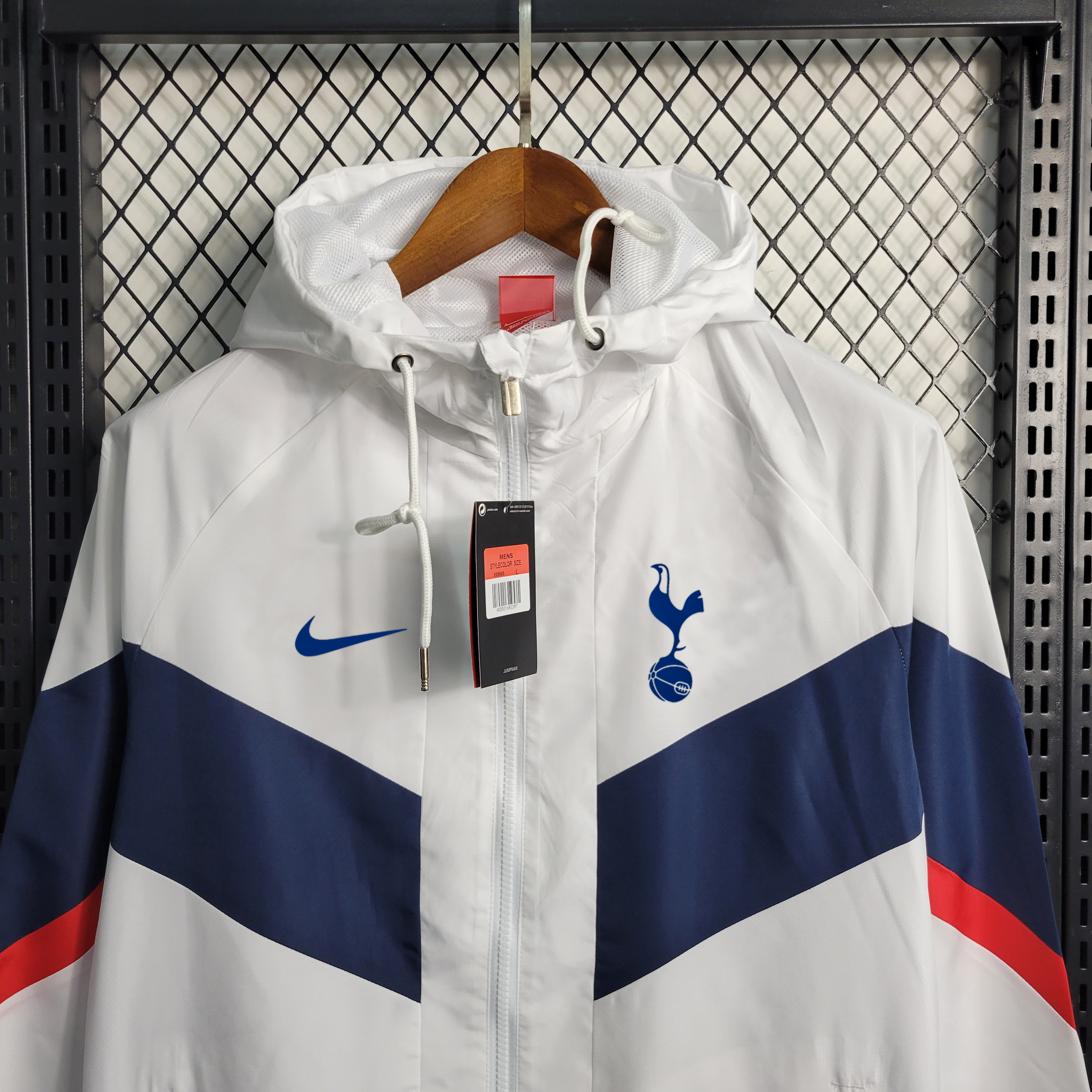 23-24 Windbreaker Tottenham Size: S-XXL