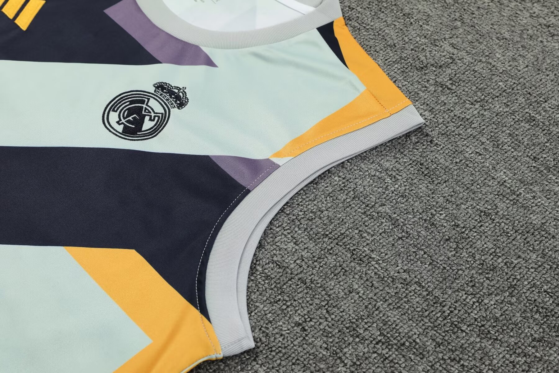 23-24 Real Madrid Training Vest Size S-XXL